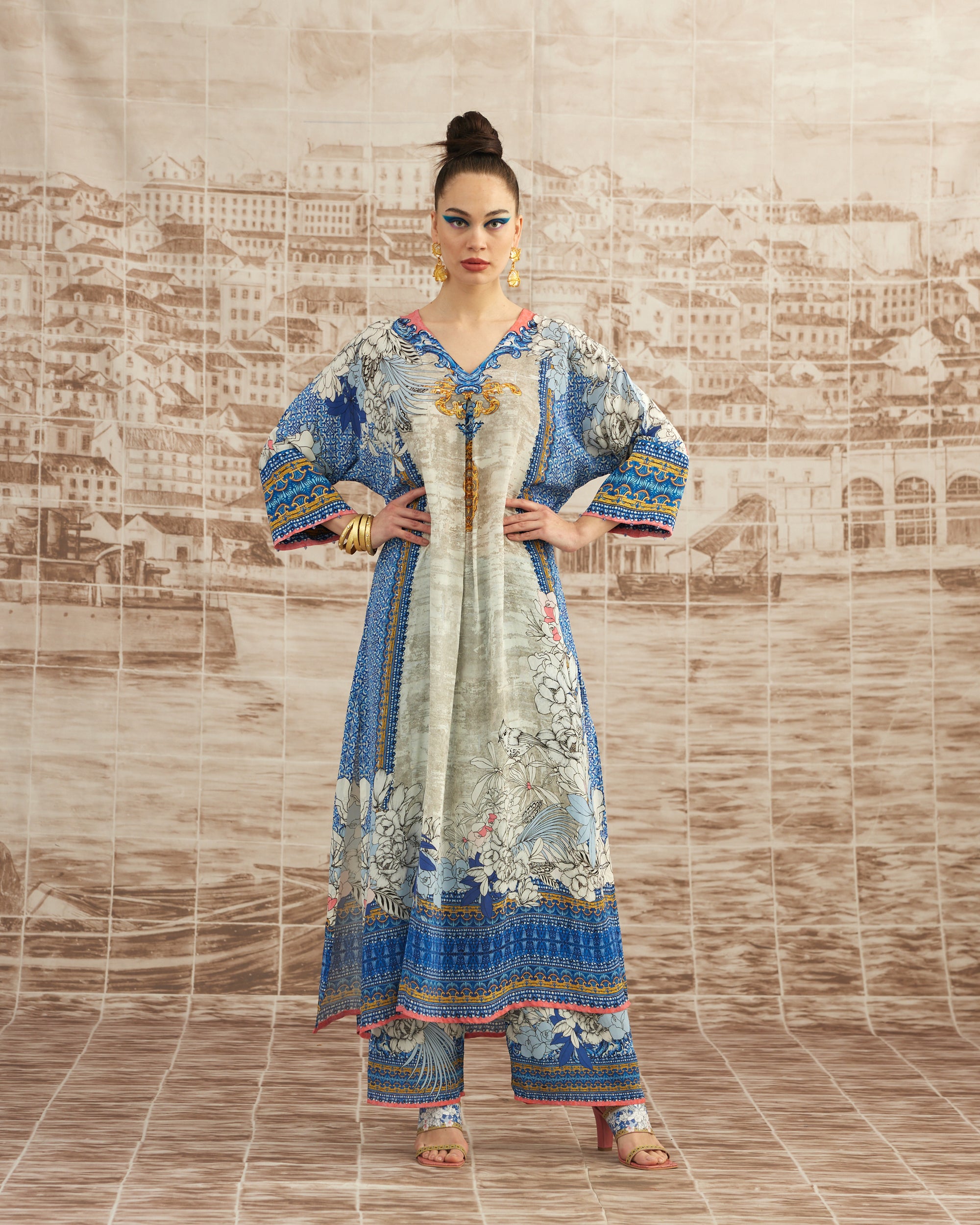 Love in Portofino (Portofino) : Banera - Blue/Coral