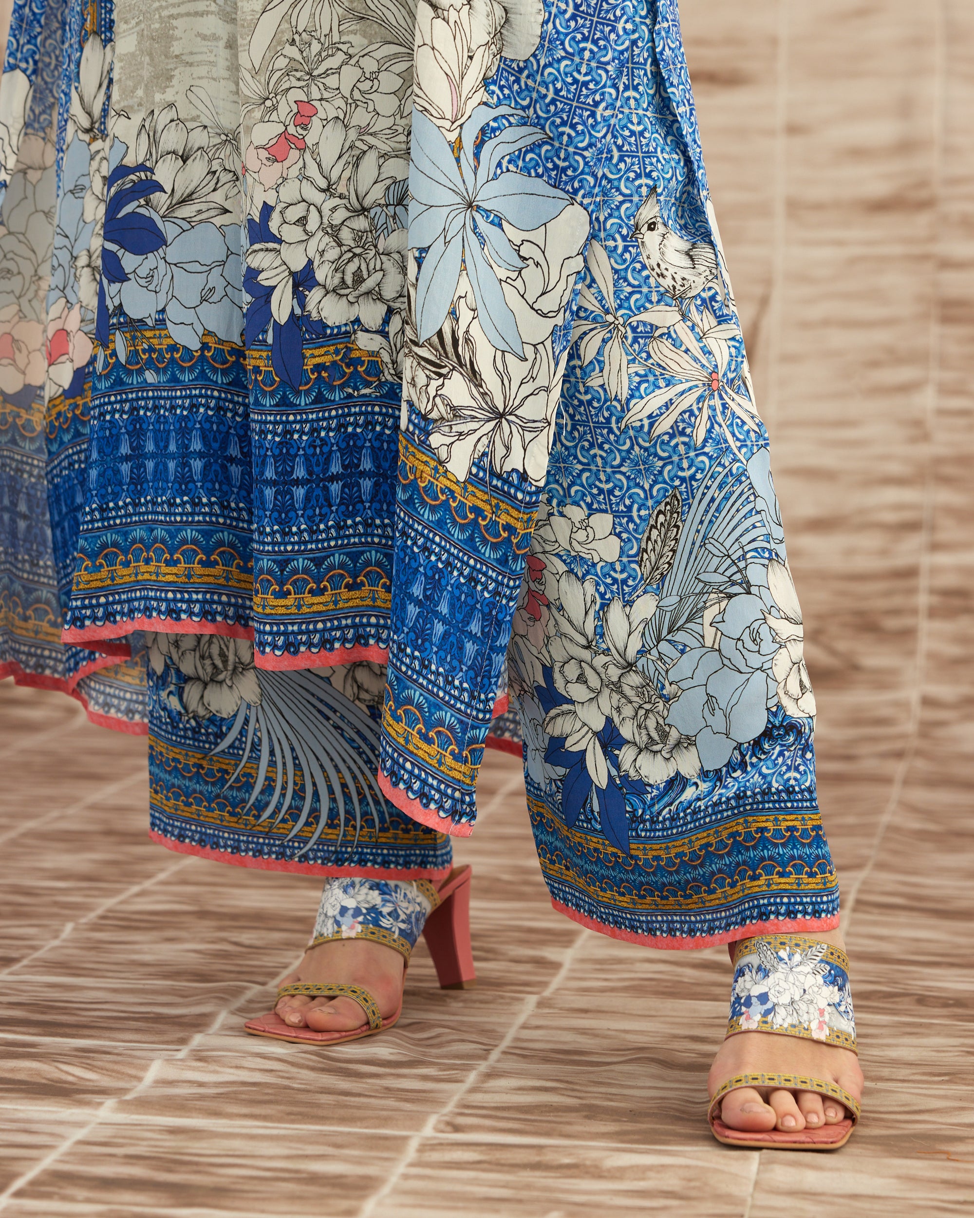 Love in Portofino (Portofino) : Banera - Blue/Coral