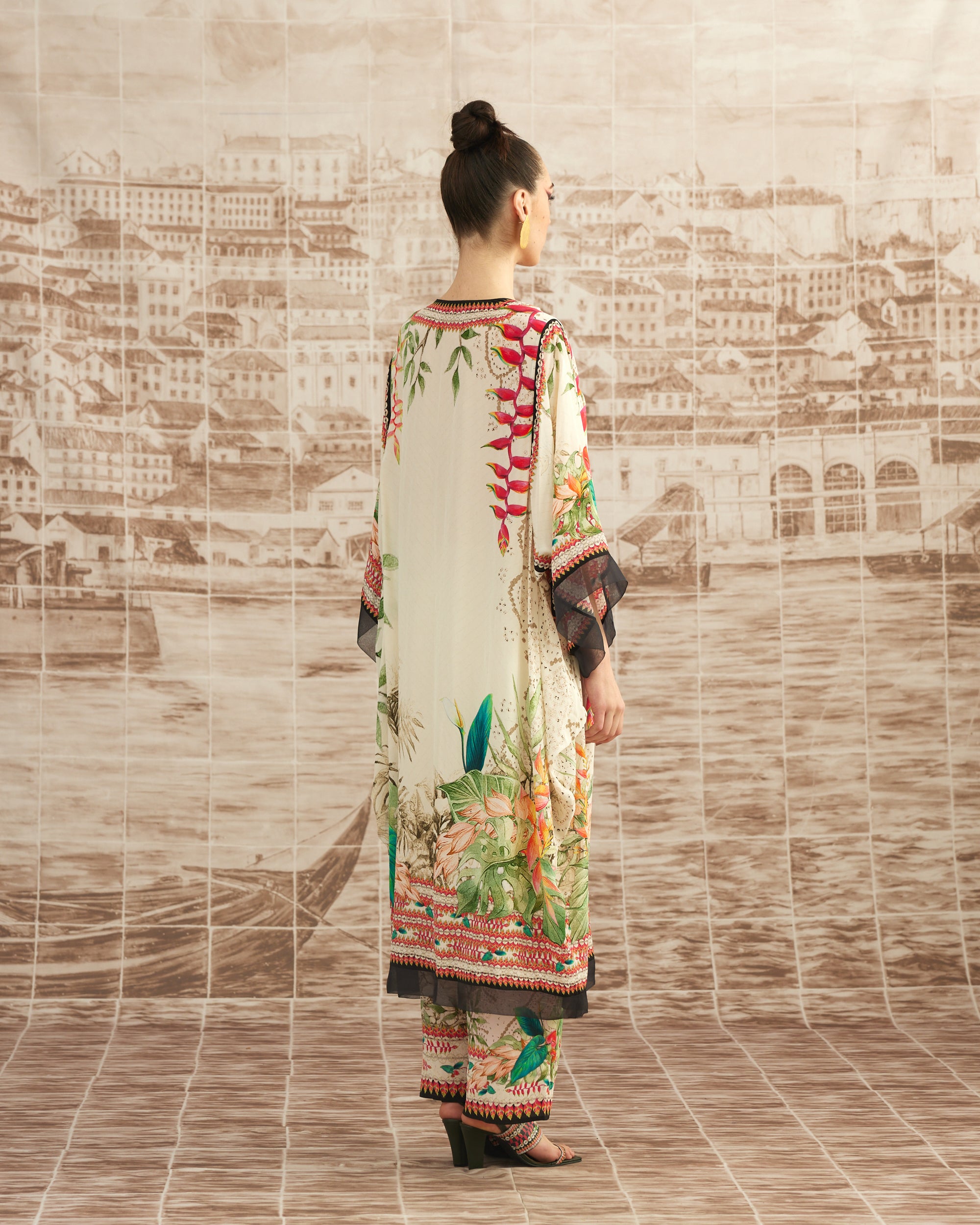 Love in Portofino (Heliconia) : Olivia - Ivory