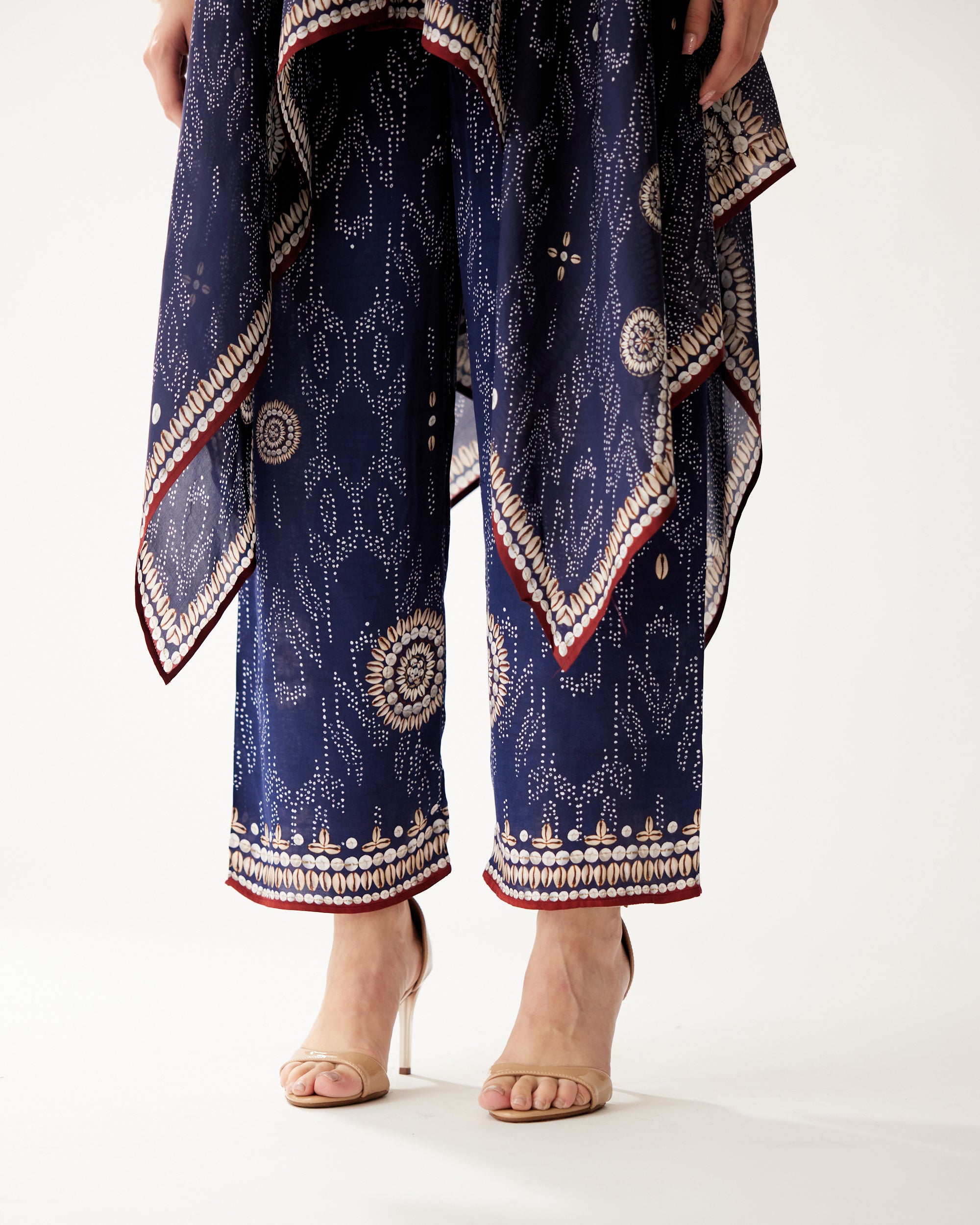 Zohra : Shibani - Navy