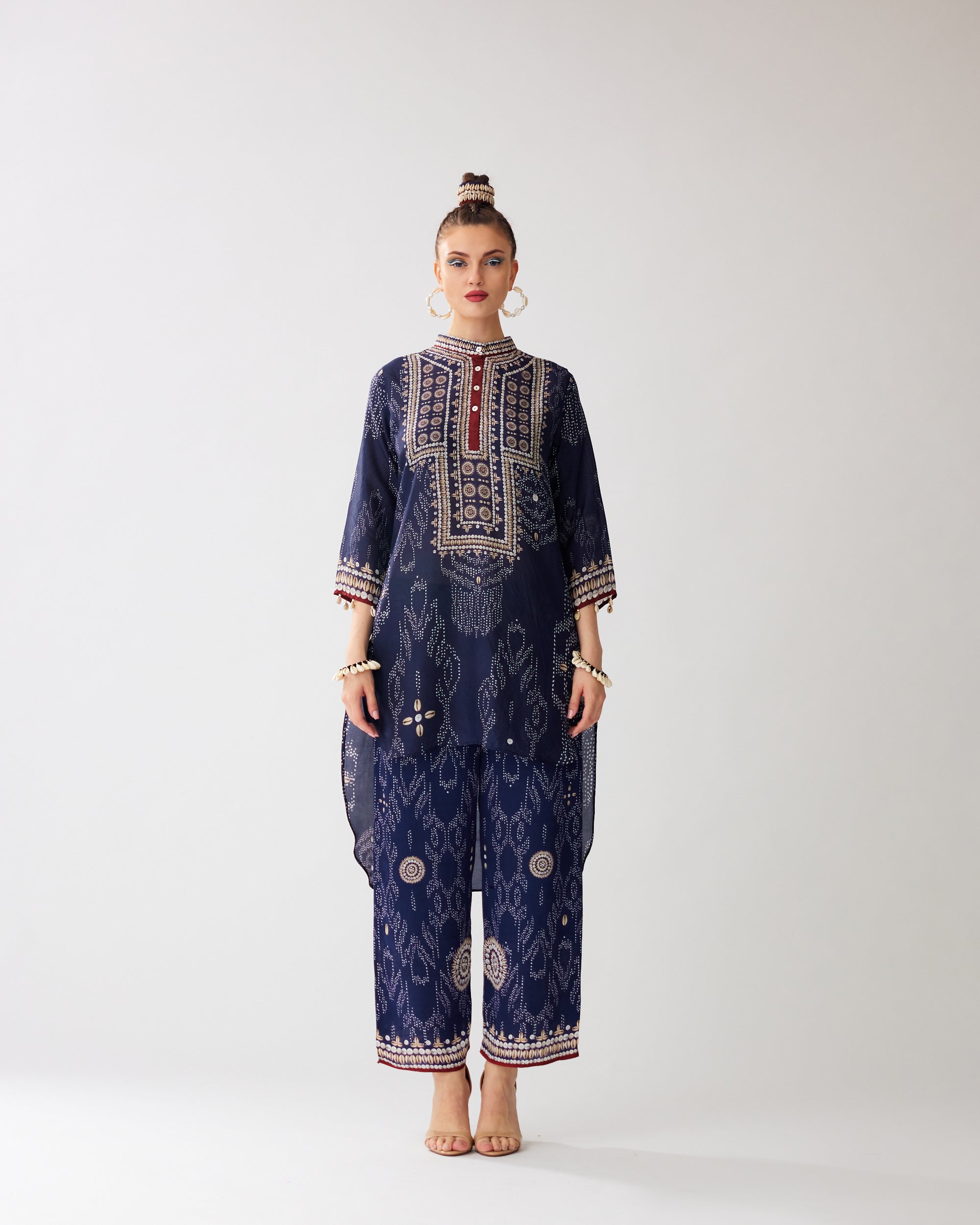 Zohra : Baaka - Navy
