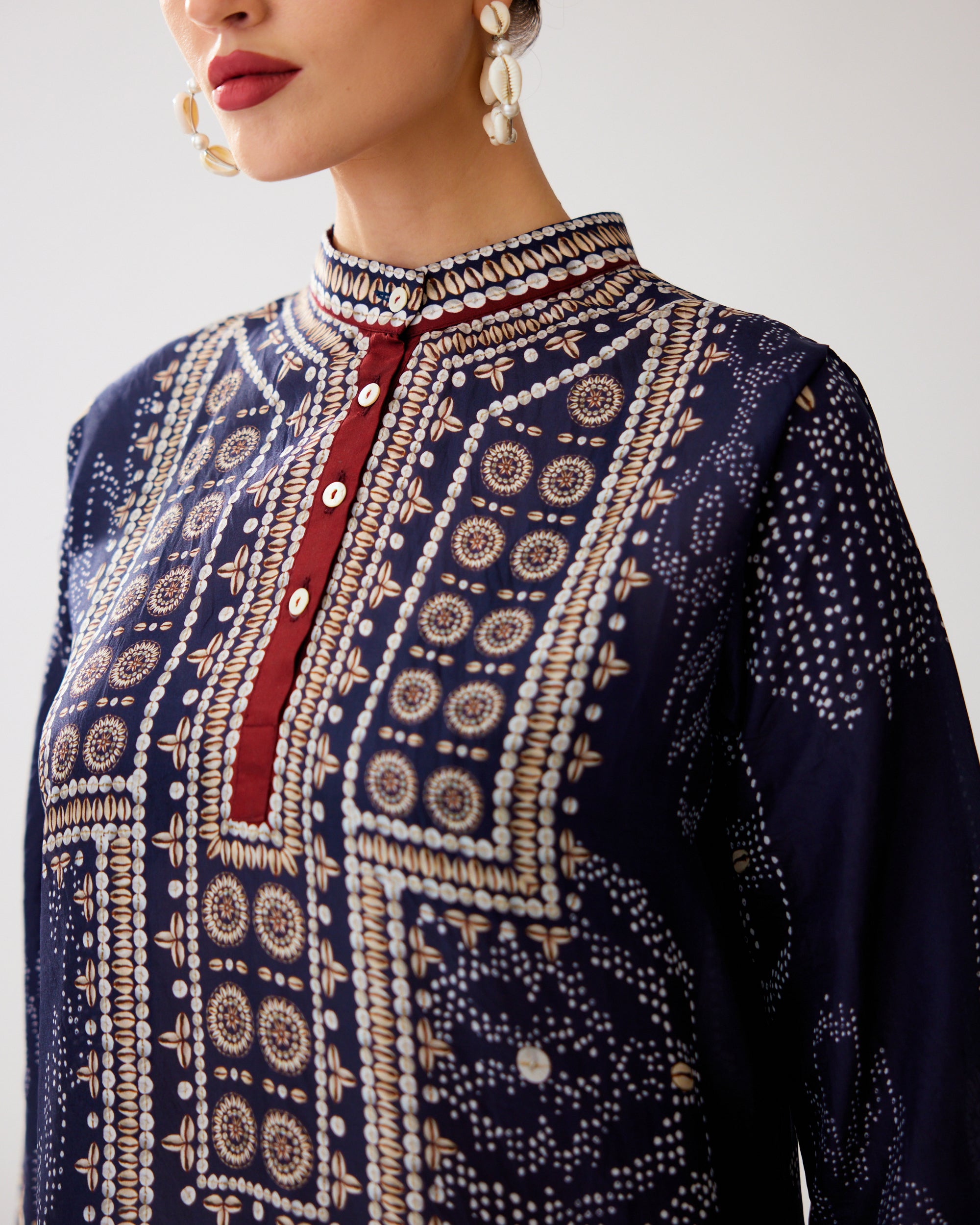 Zohra : Baaka - Navy