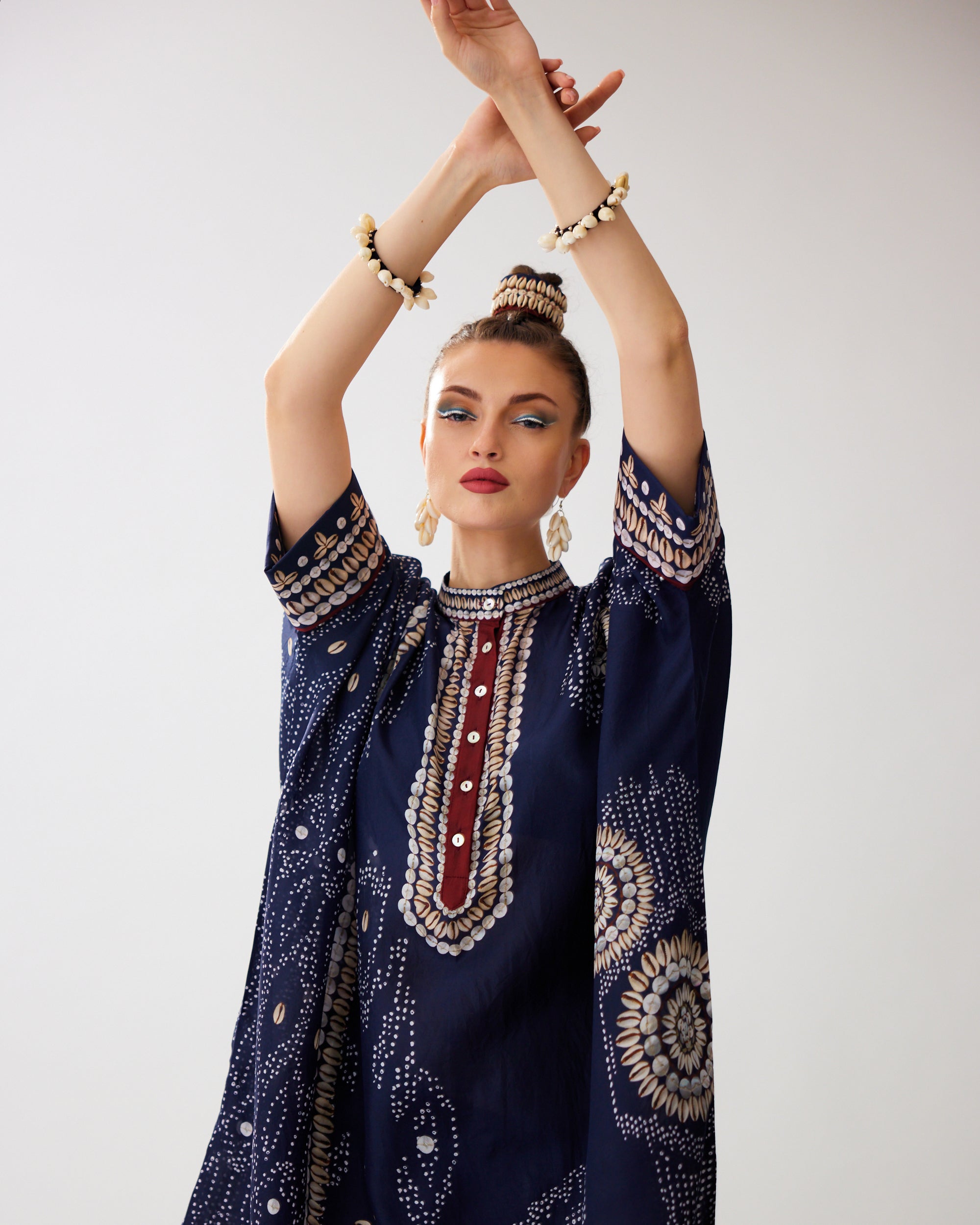 Zohra : Chanel 36" - Navy