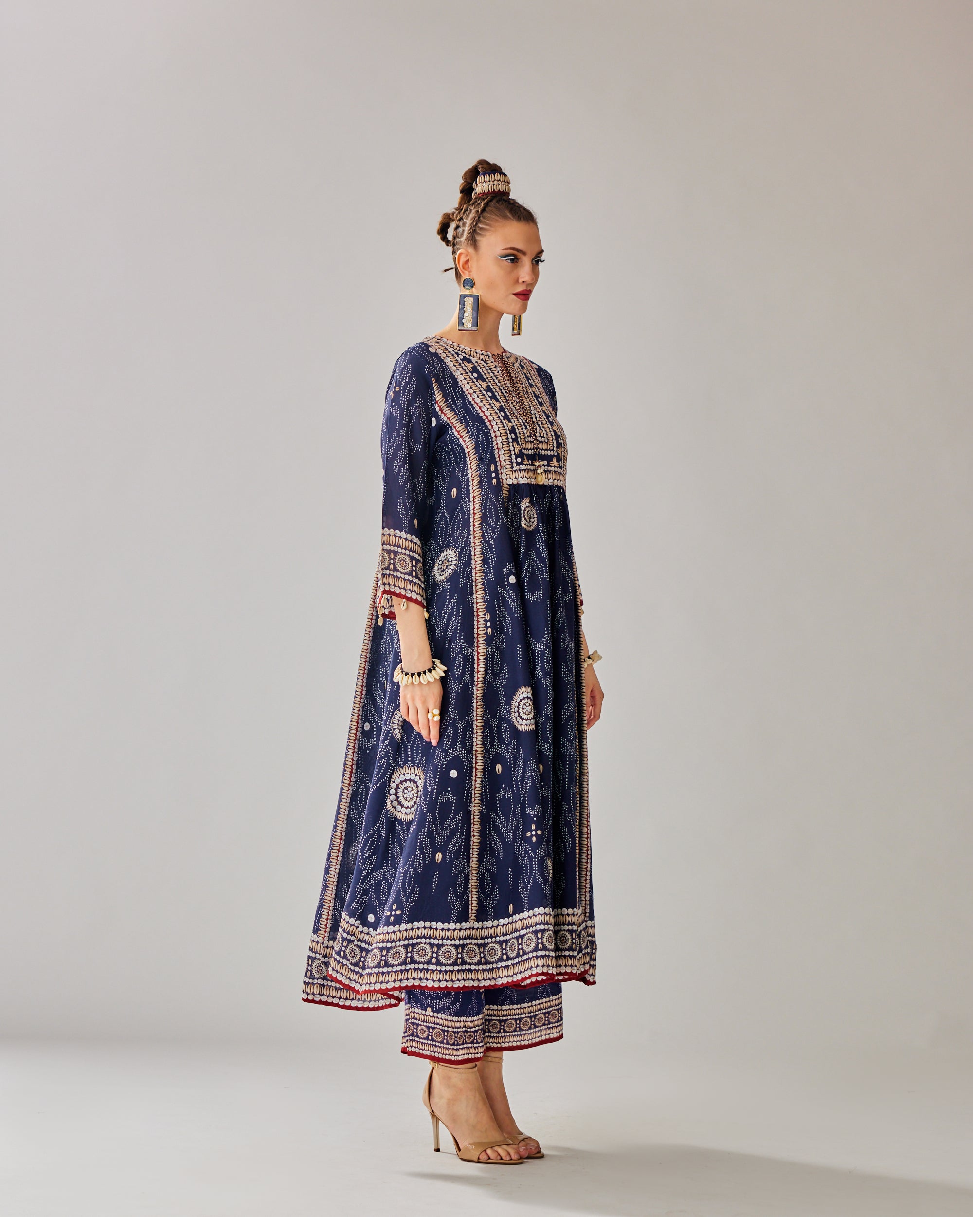 Zohra : Anisha - Navy