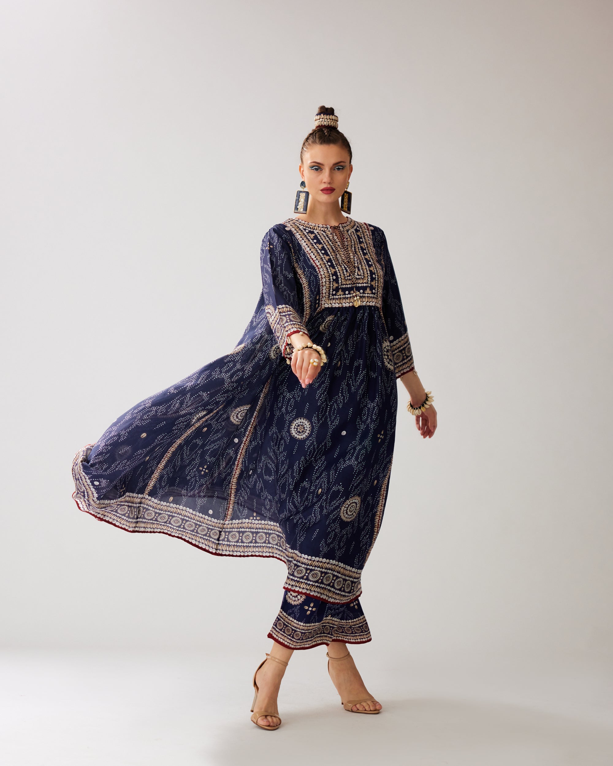 Zohra : Anisha - Navy