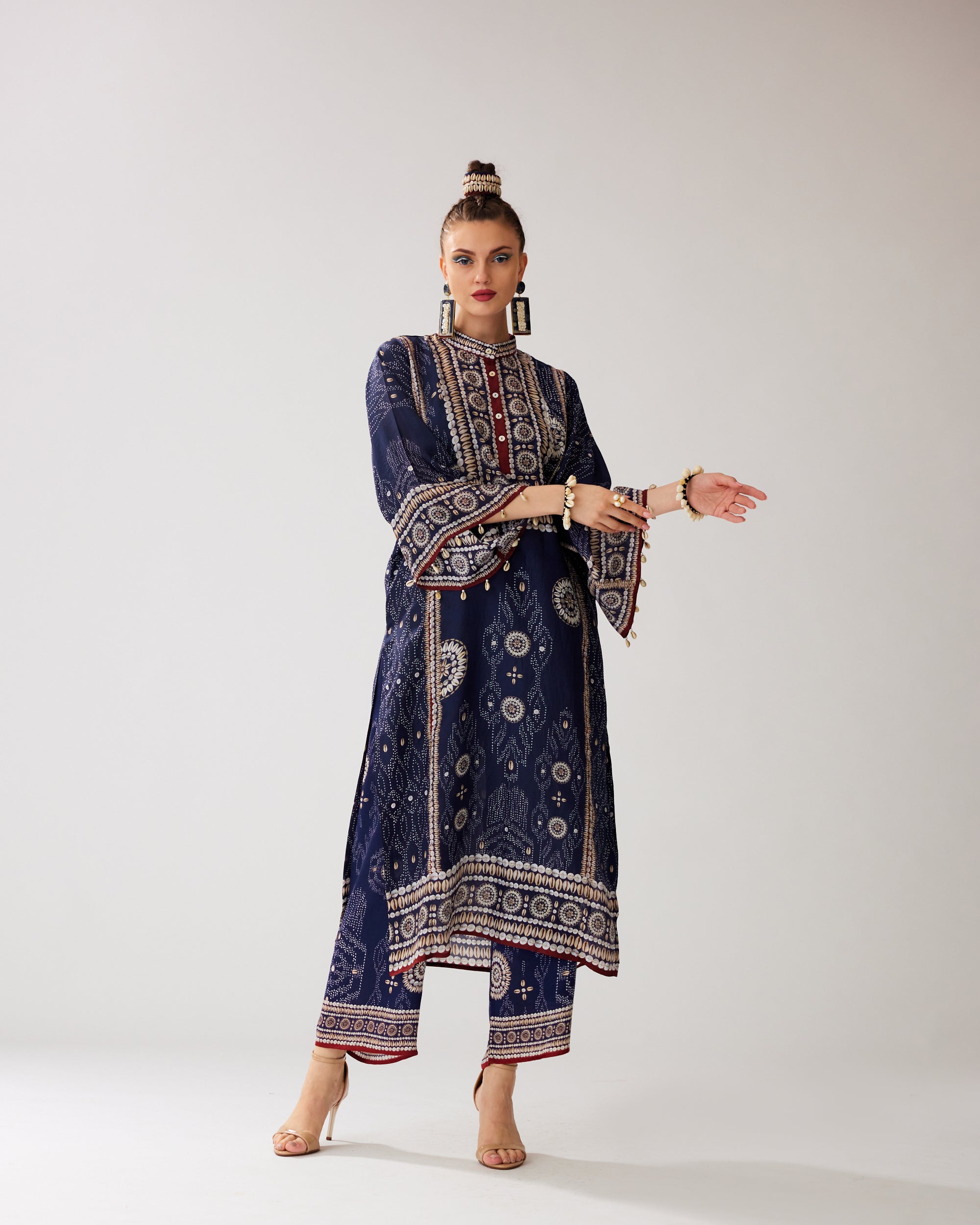 Zohra : Gayatri - Navy