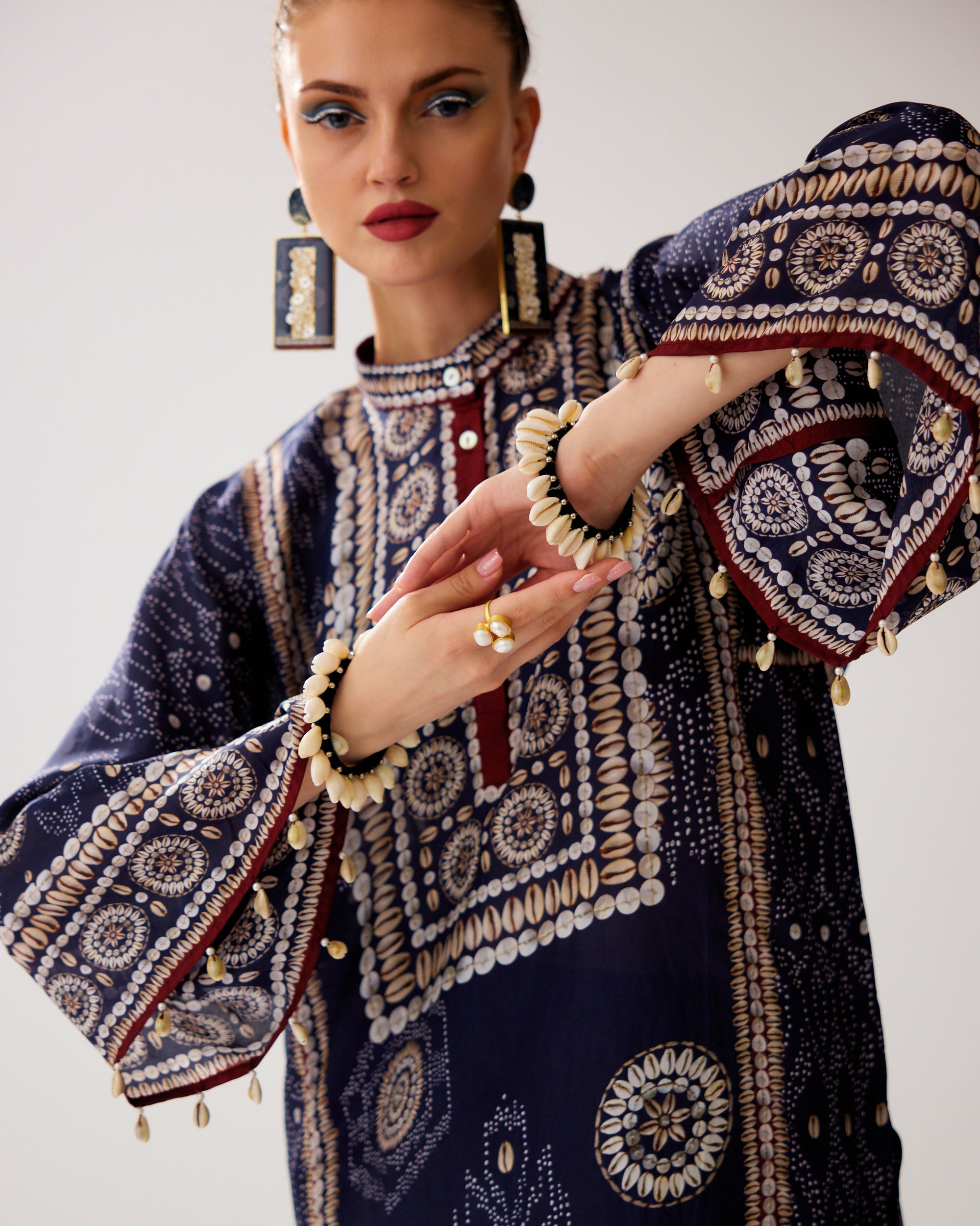 Zohra : Gayatri - Navy