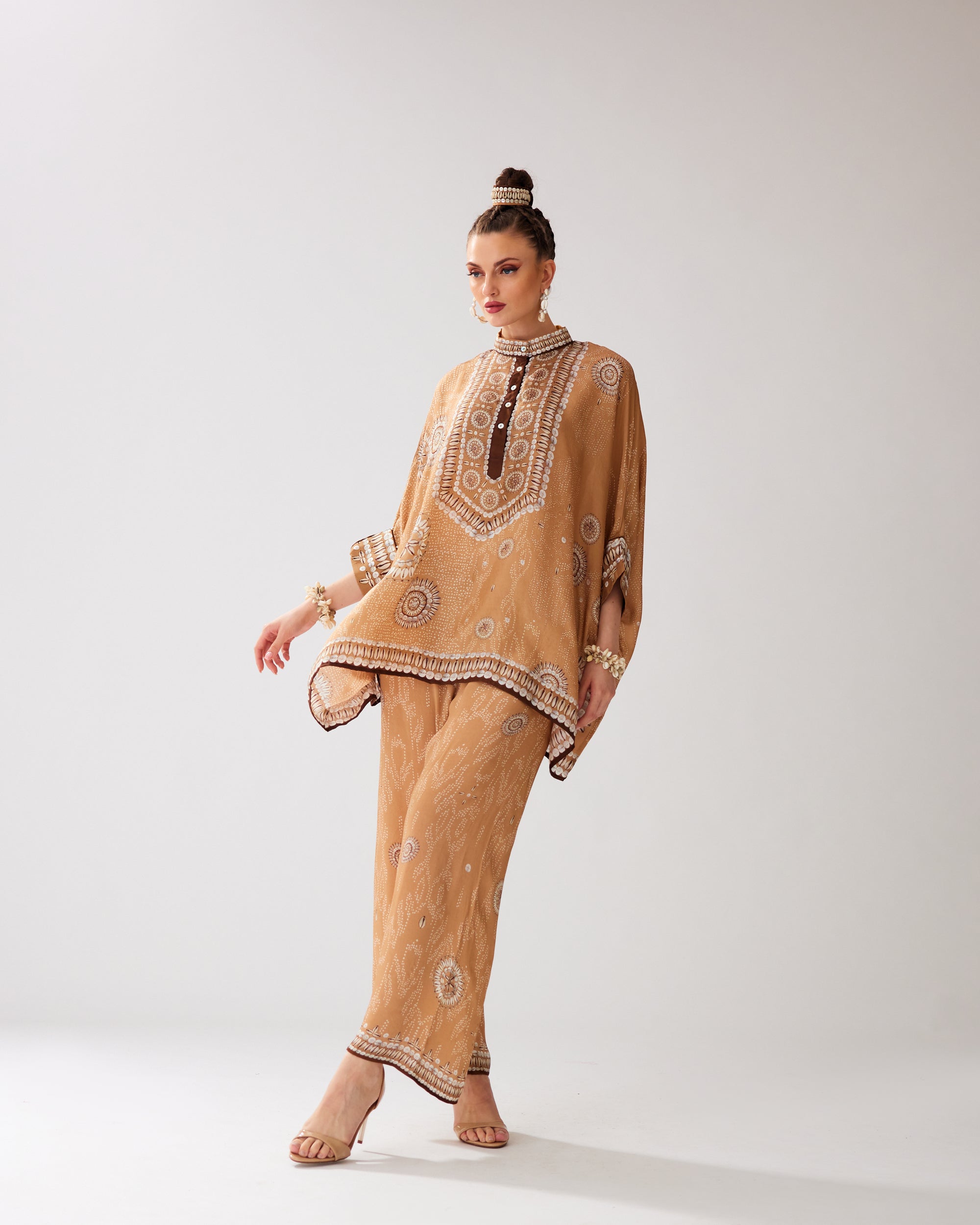 Zohra : Chanel - Caramel