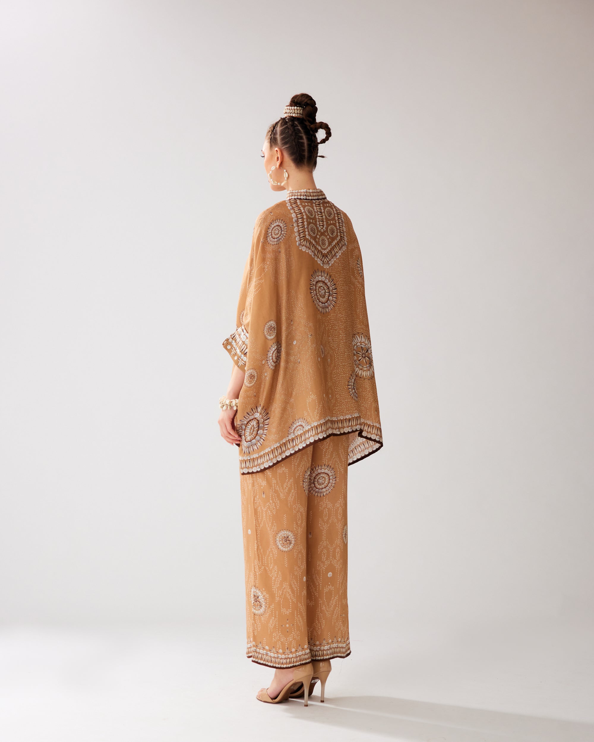 Zohra : Chanel - Caramel