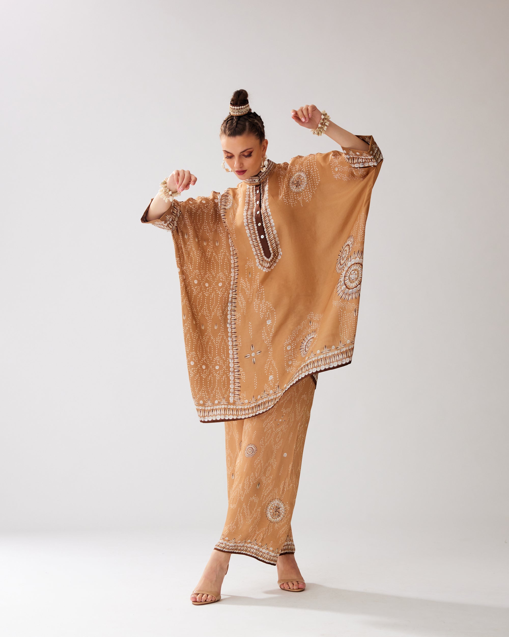 Zohra : Chanel 36" - Caramel