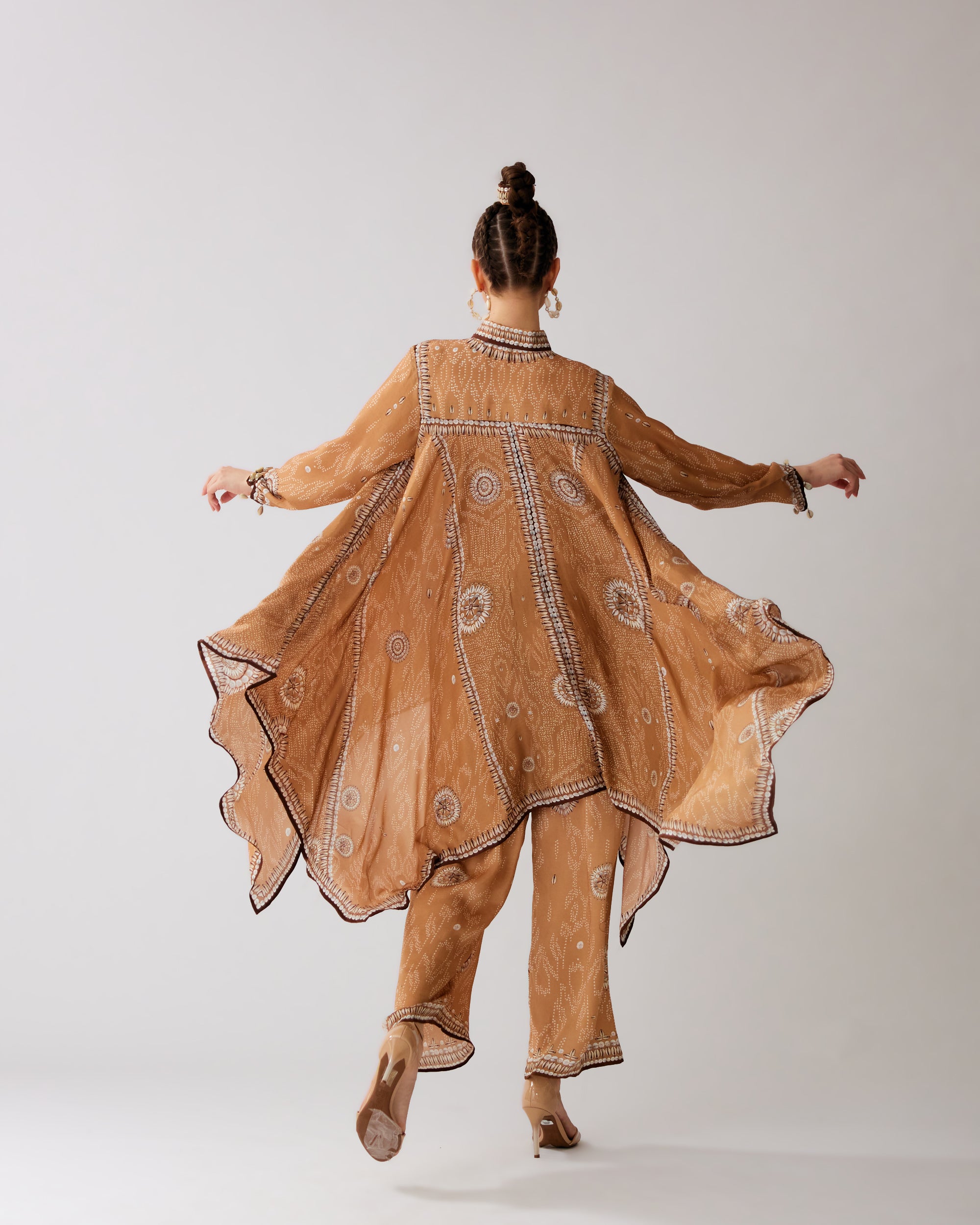 Zohra : Shibani - Caramel