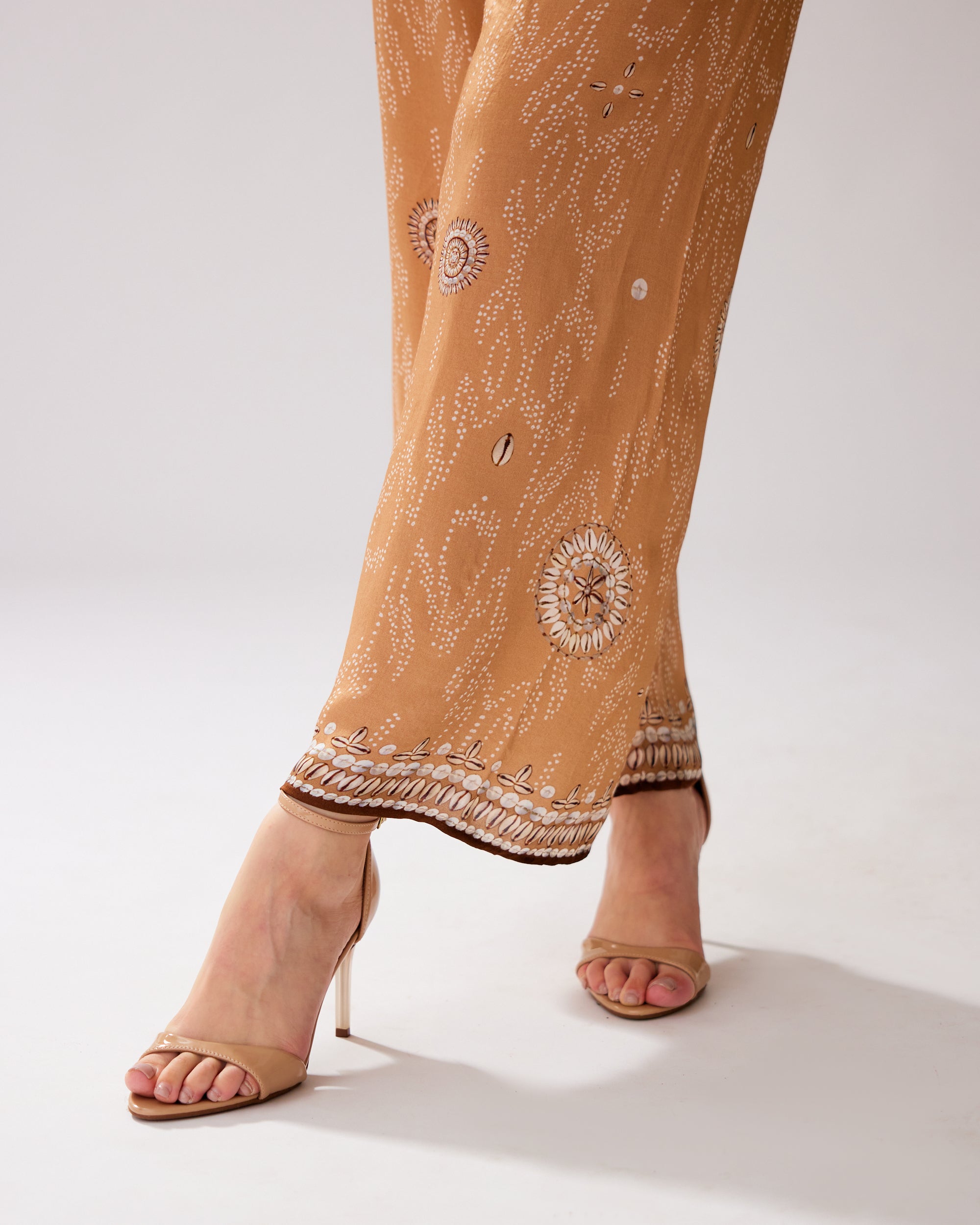 Zohra : Maizah - Caramel