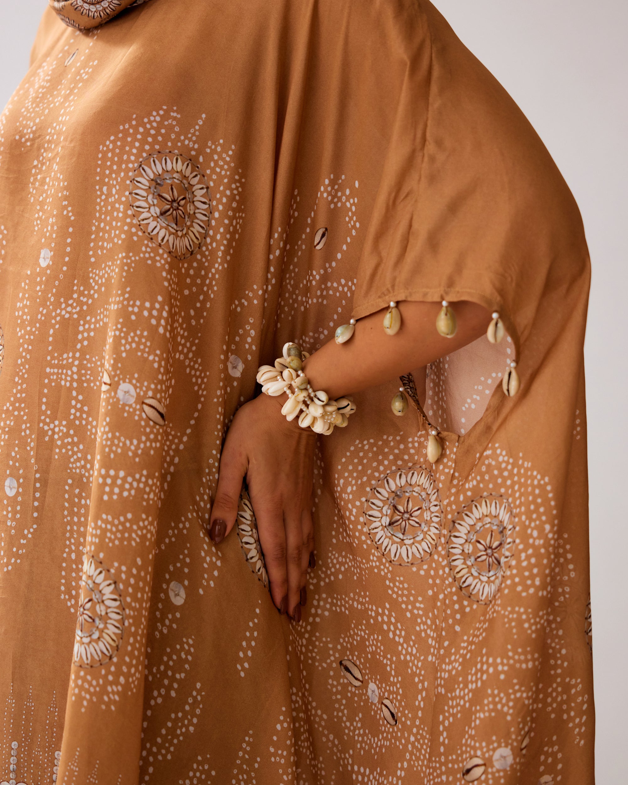 Zohra : Lavanya/Sonth - Caramel