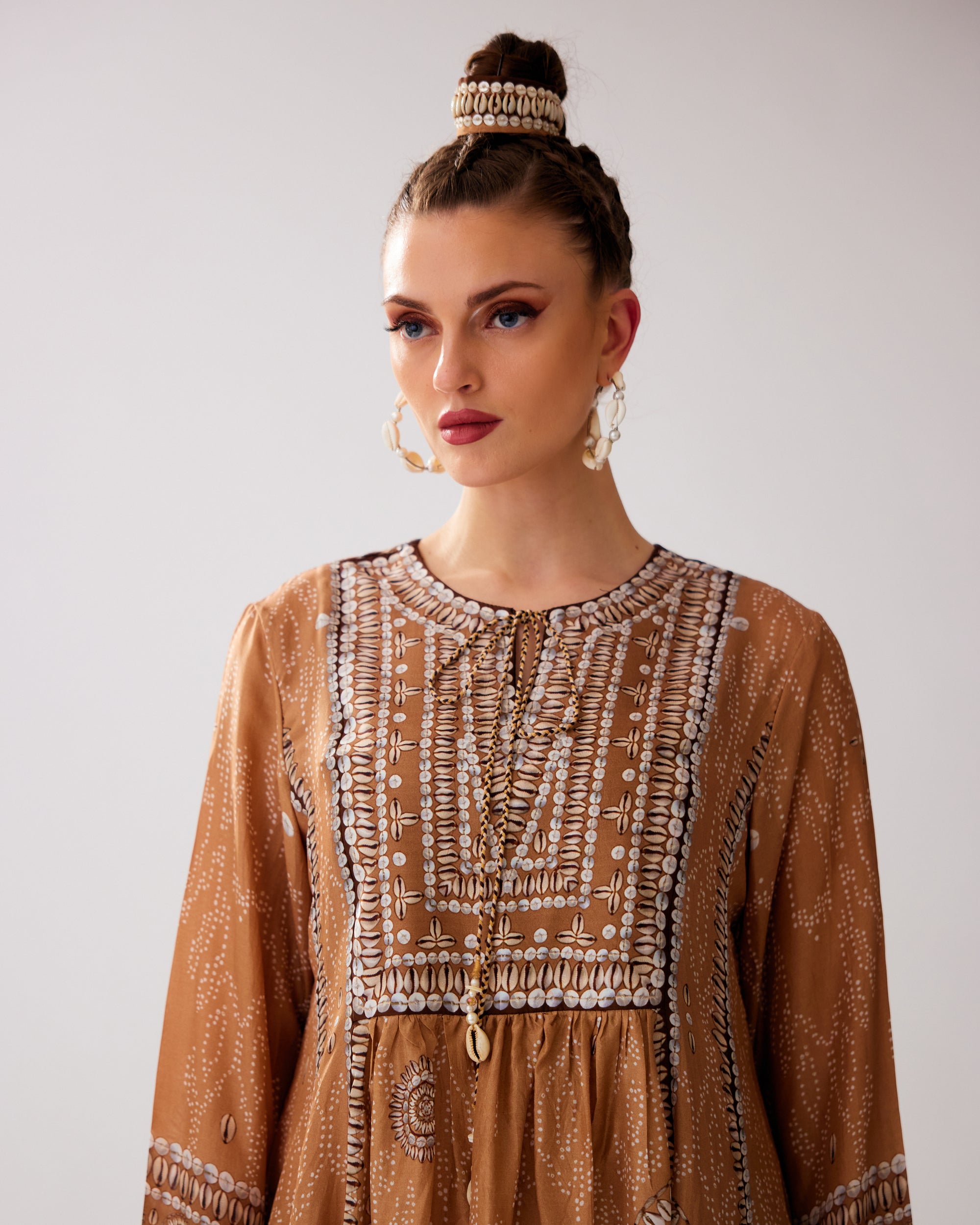 Zohra : Anisha - Caramel