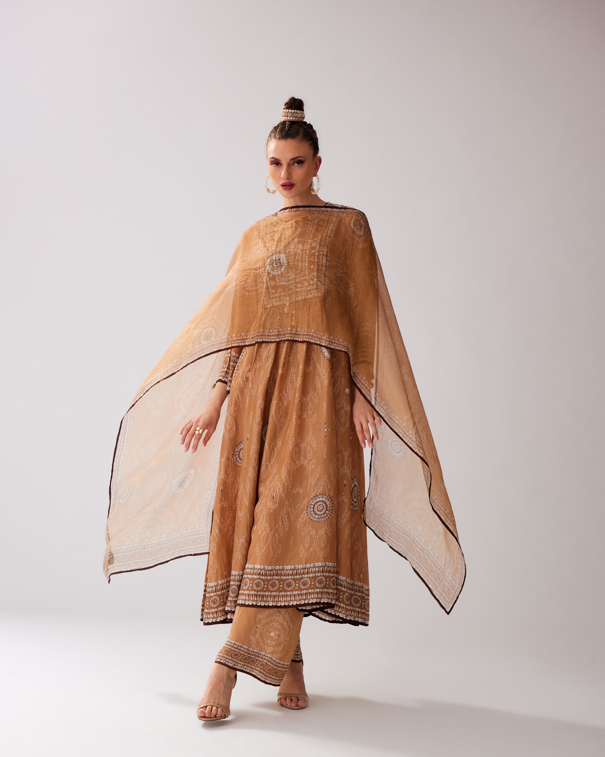 Zohra : Anisha - Caramel