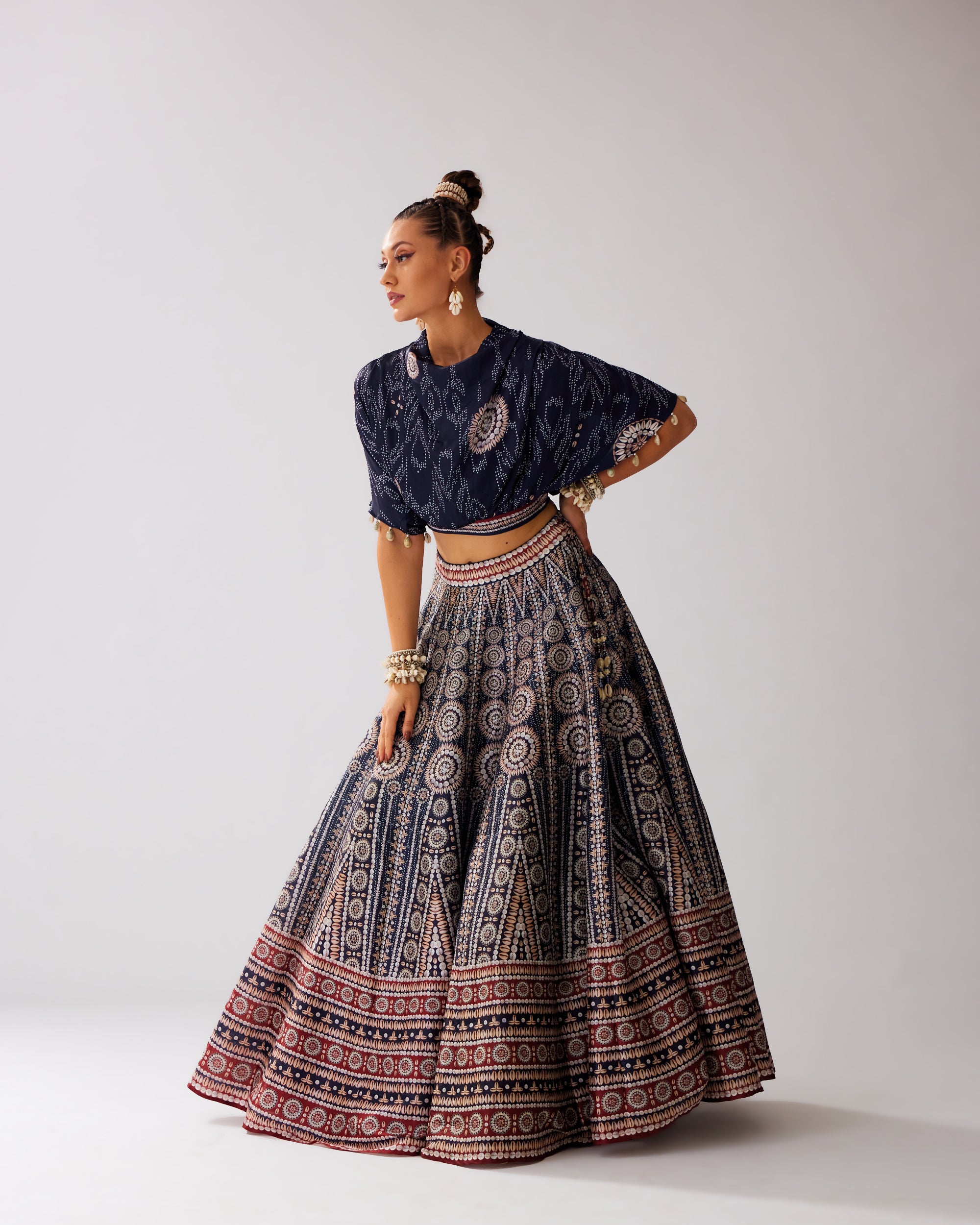 Zohra : Varsha Leela - Navy/Red