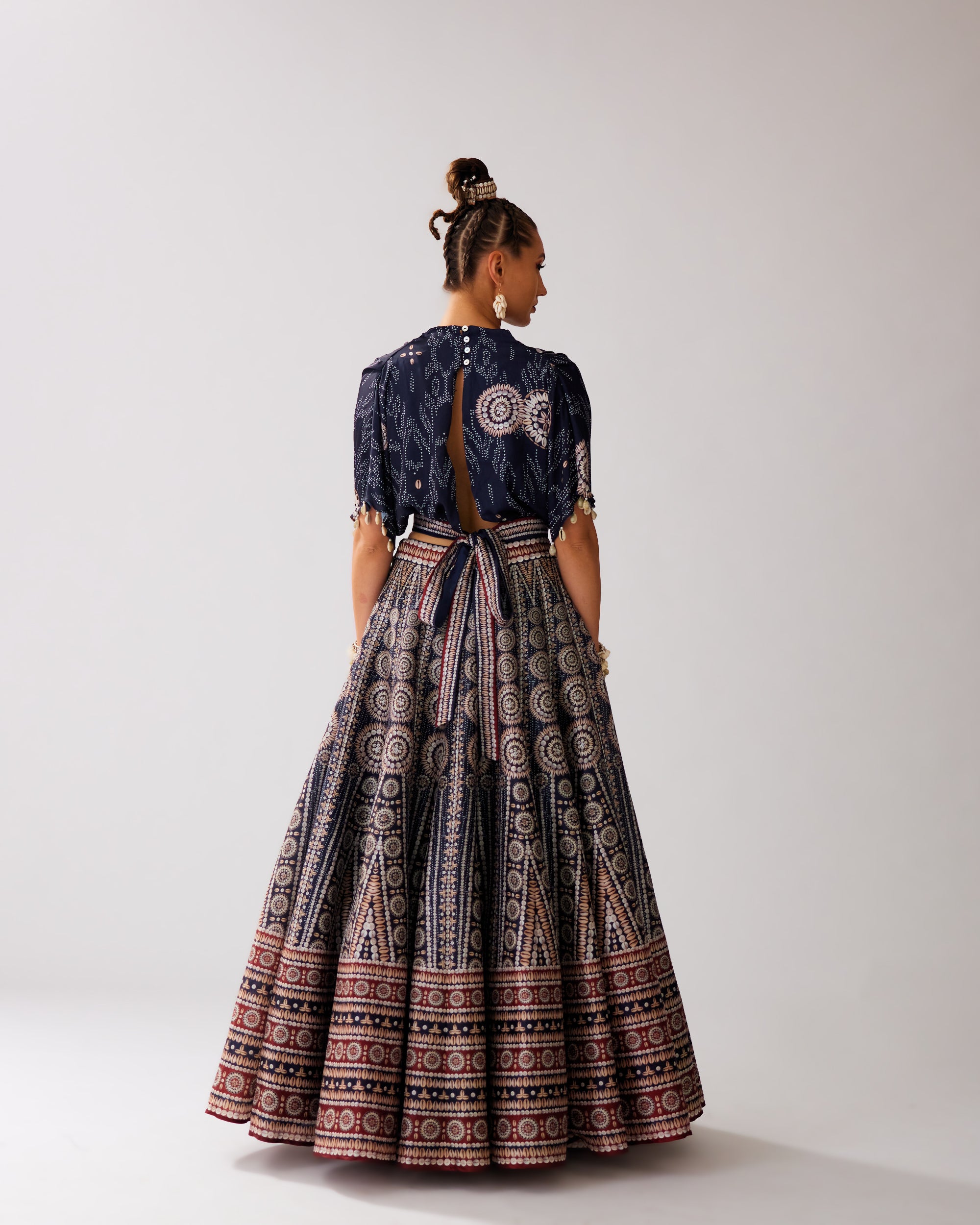 Zohra : Varsha Leela - Navy/Red