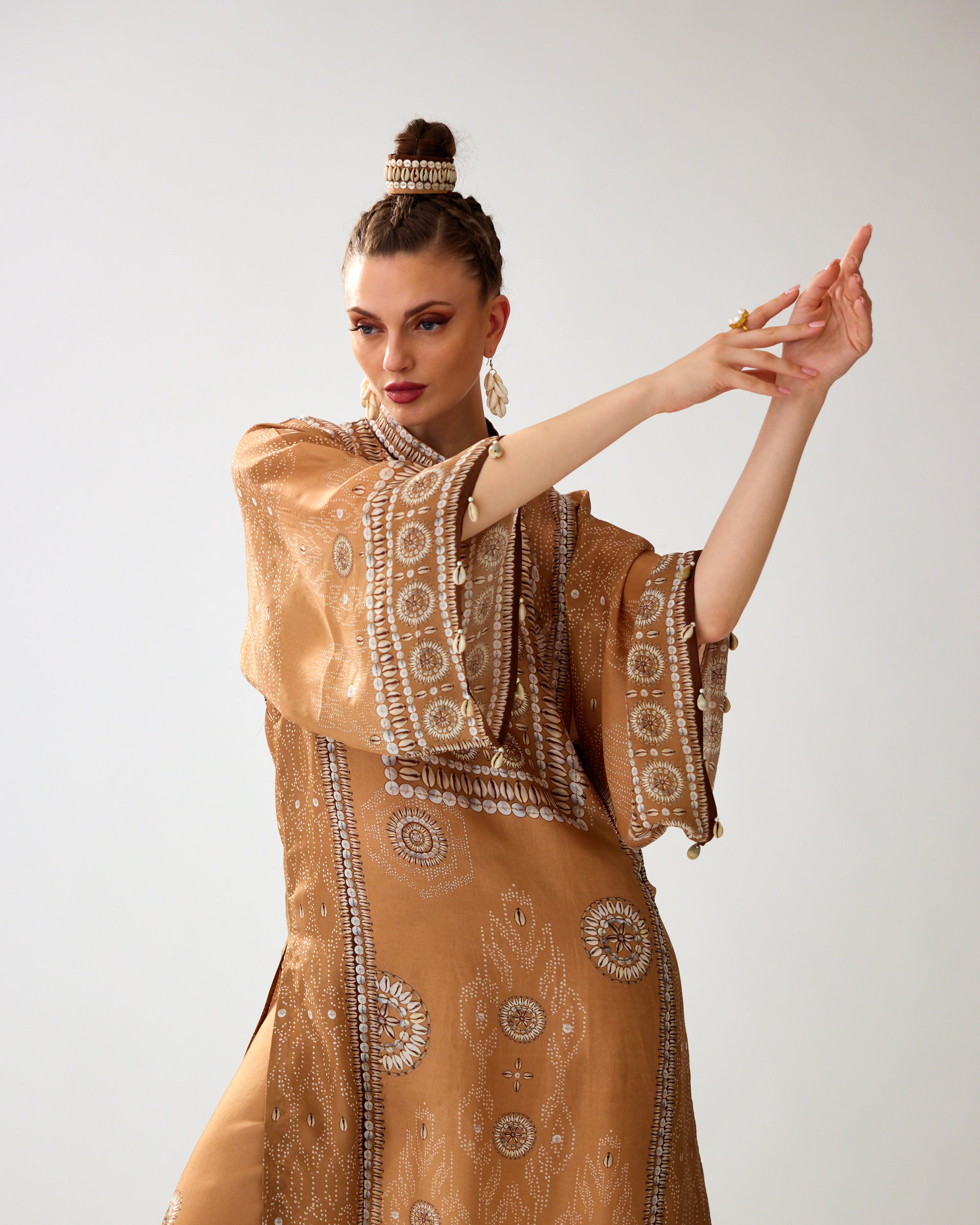 Zohra : Gayatri - Caramel