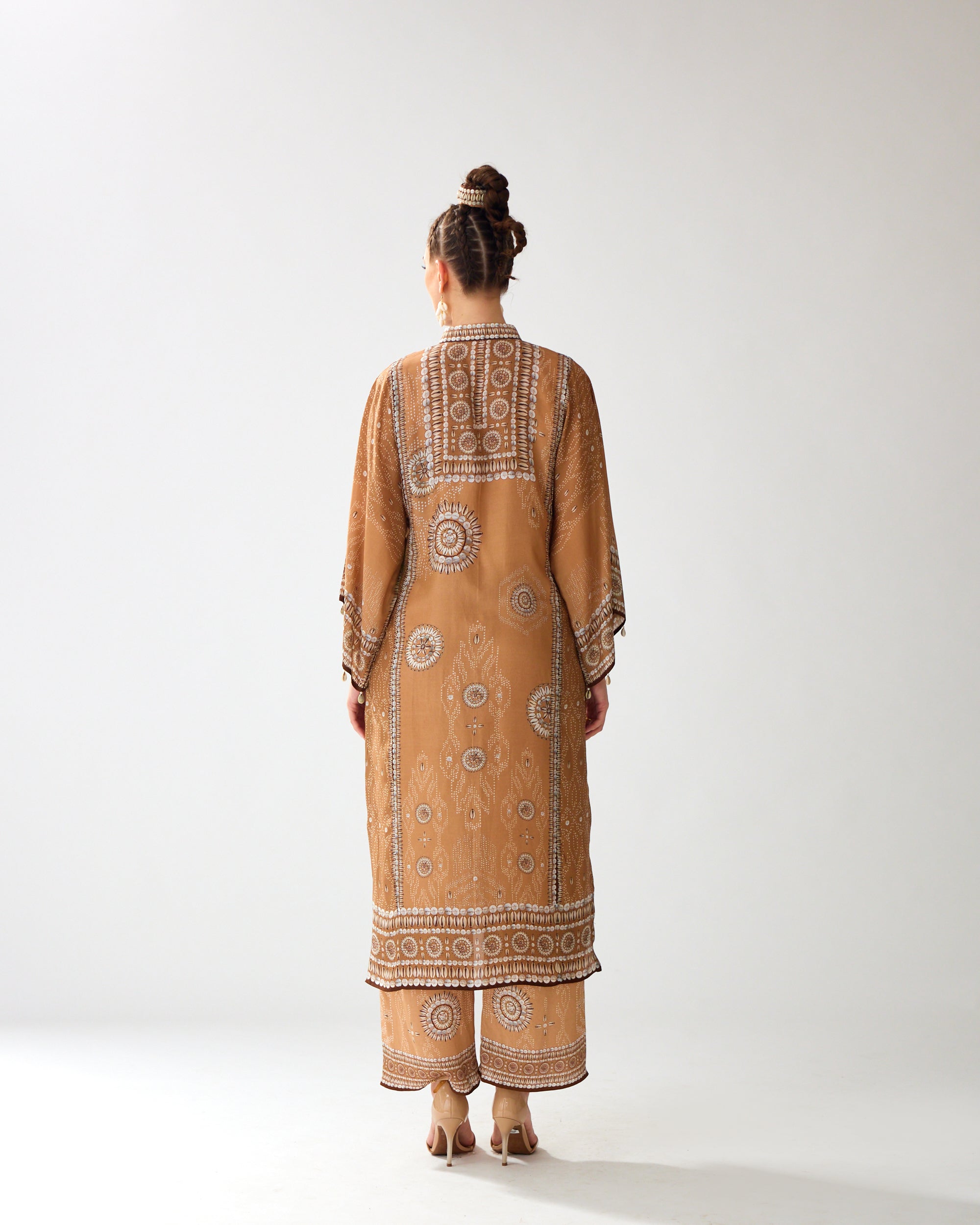 Zohra : Gayatri - Caramel