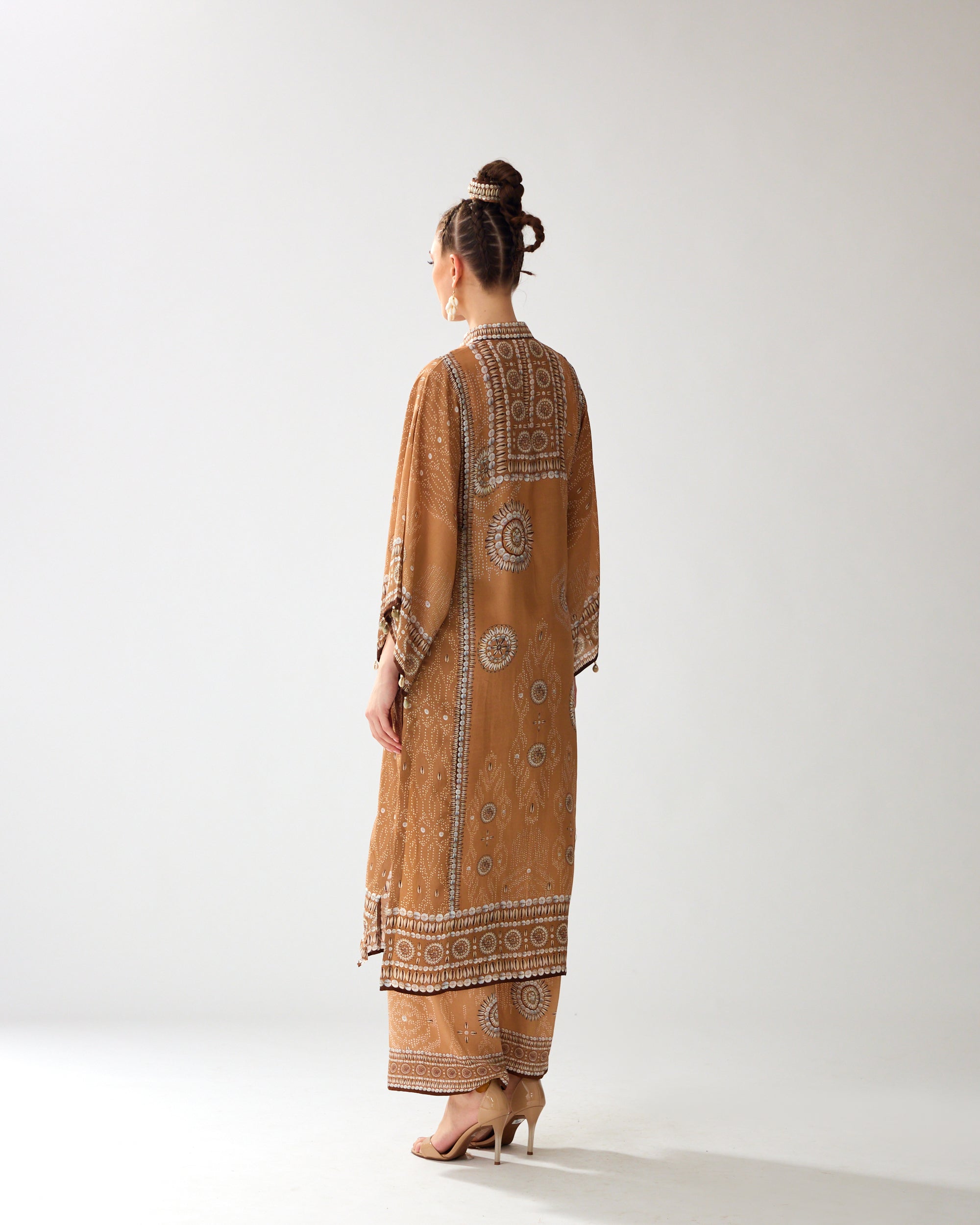 Zohra : Gayatri - Caramel