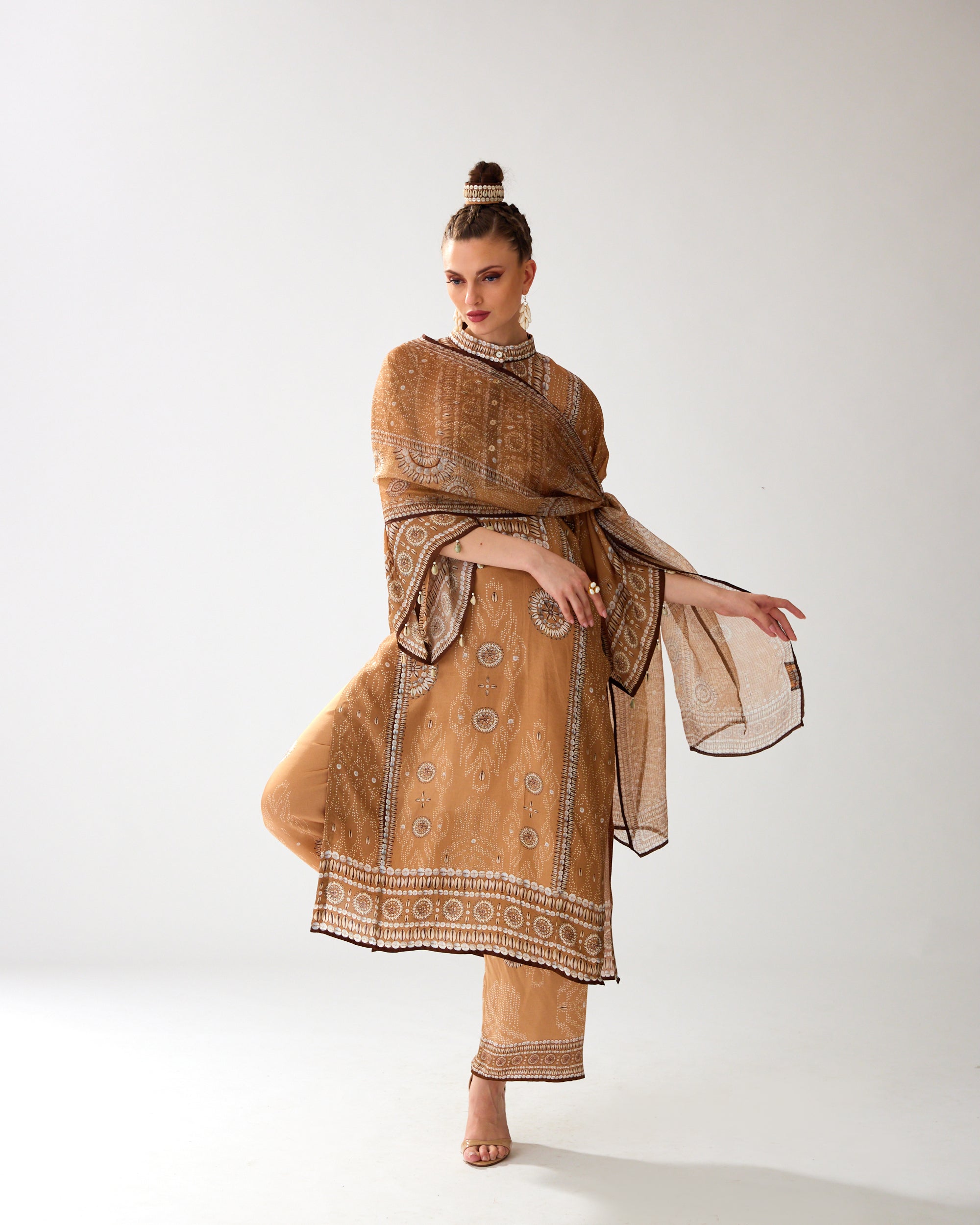 Zohra : Gayatri - Caramel