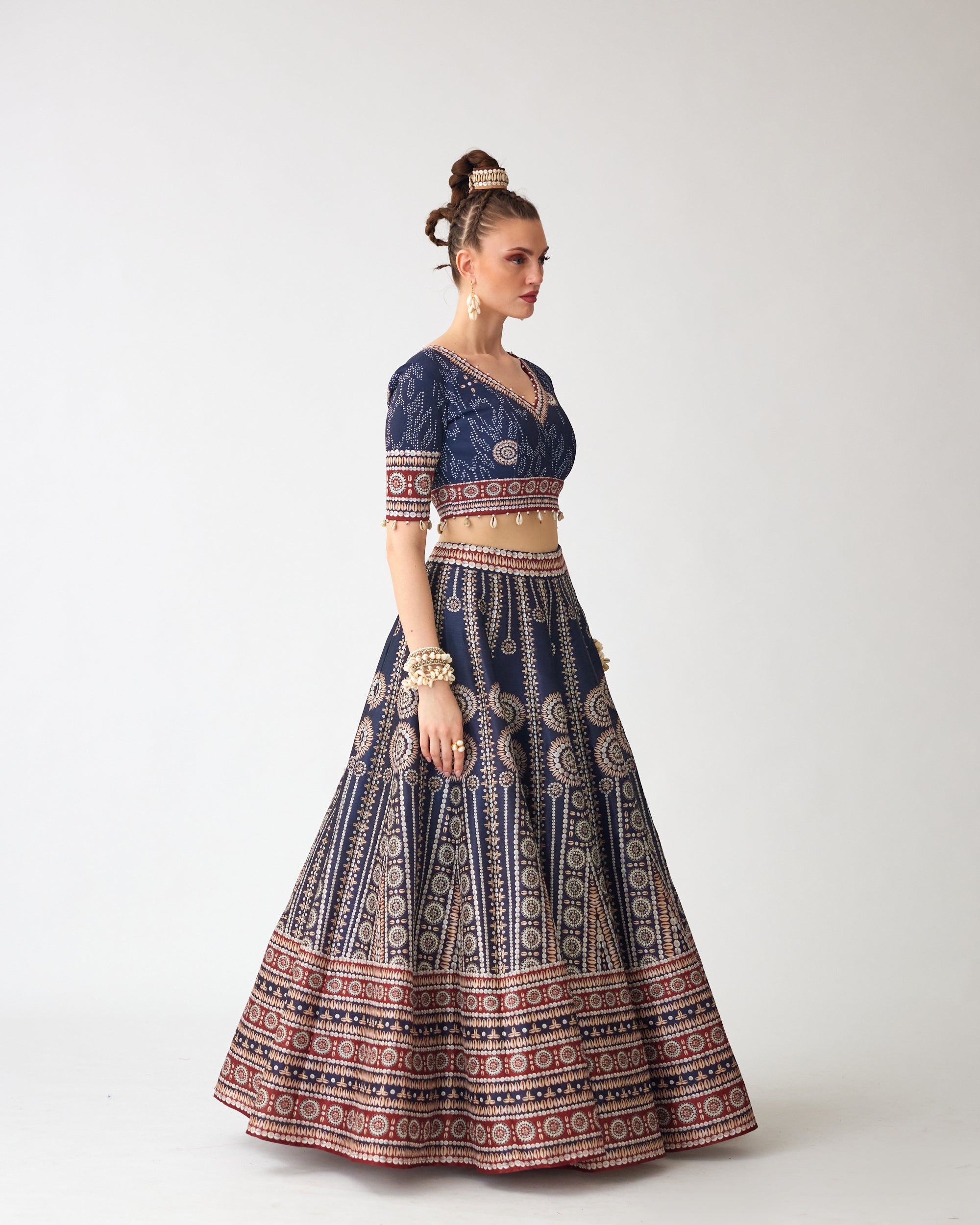Zohra : Leela - Navy/Red
