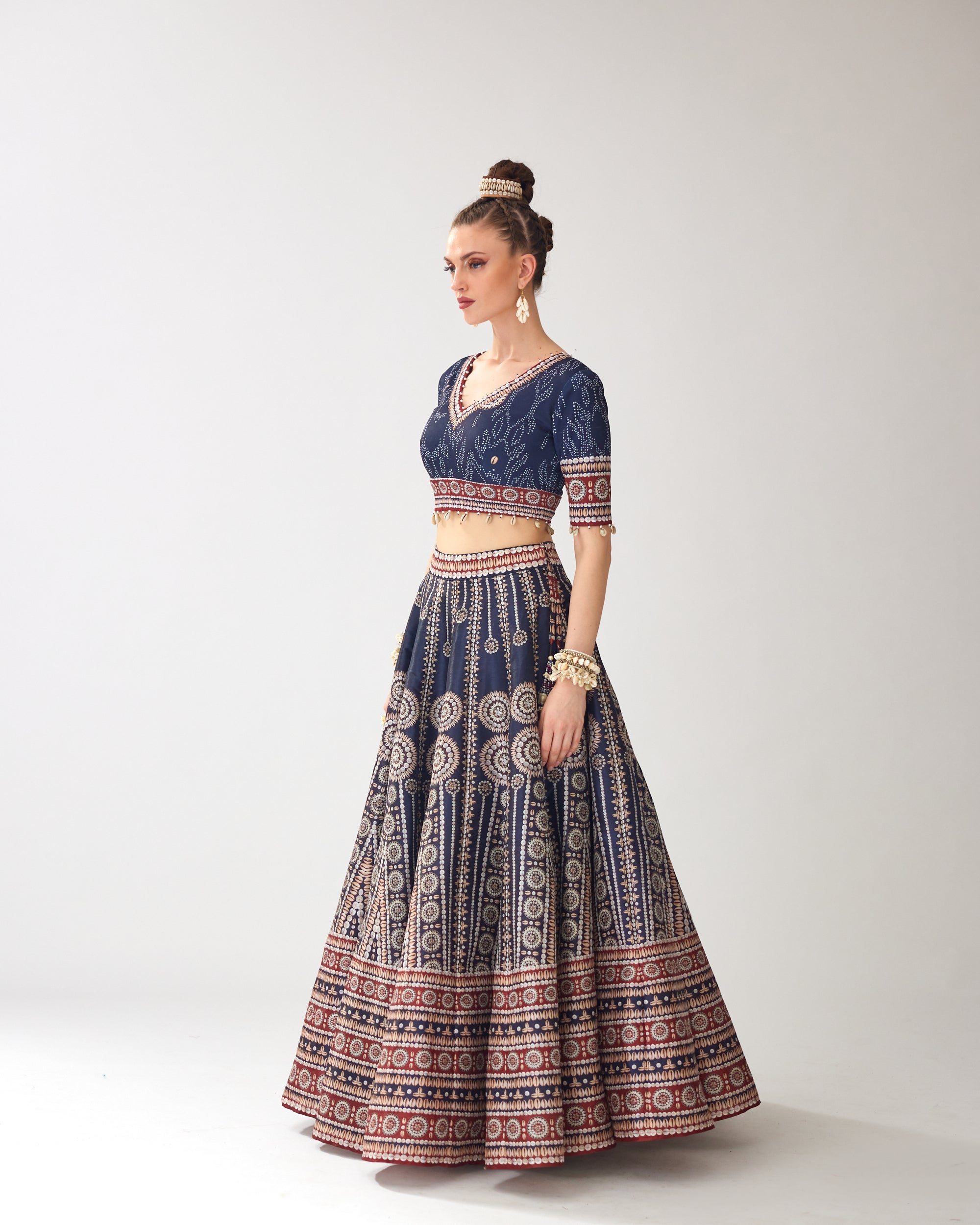 Zohra : Leela - Navy/Red
