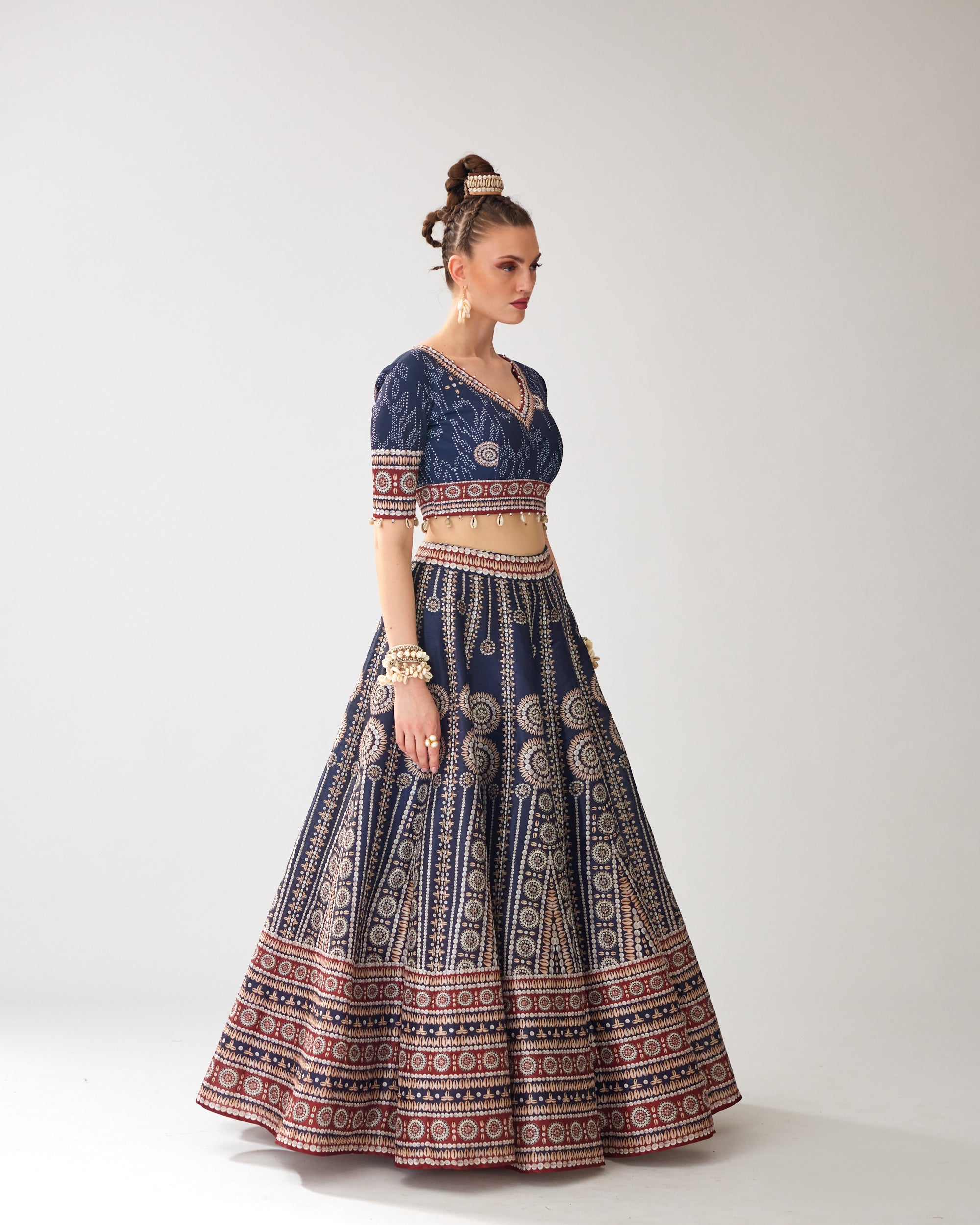Zohra : Leela - Navy/Red