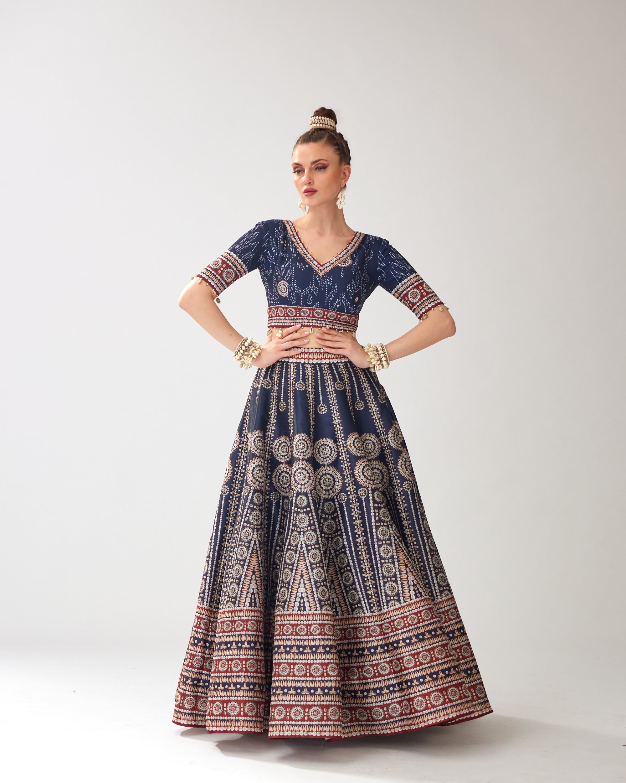 Zohra : Leela - Navy/Red