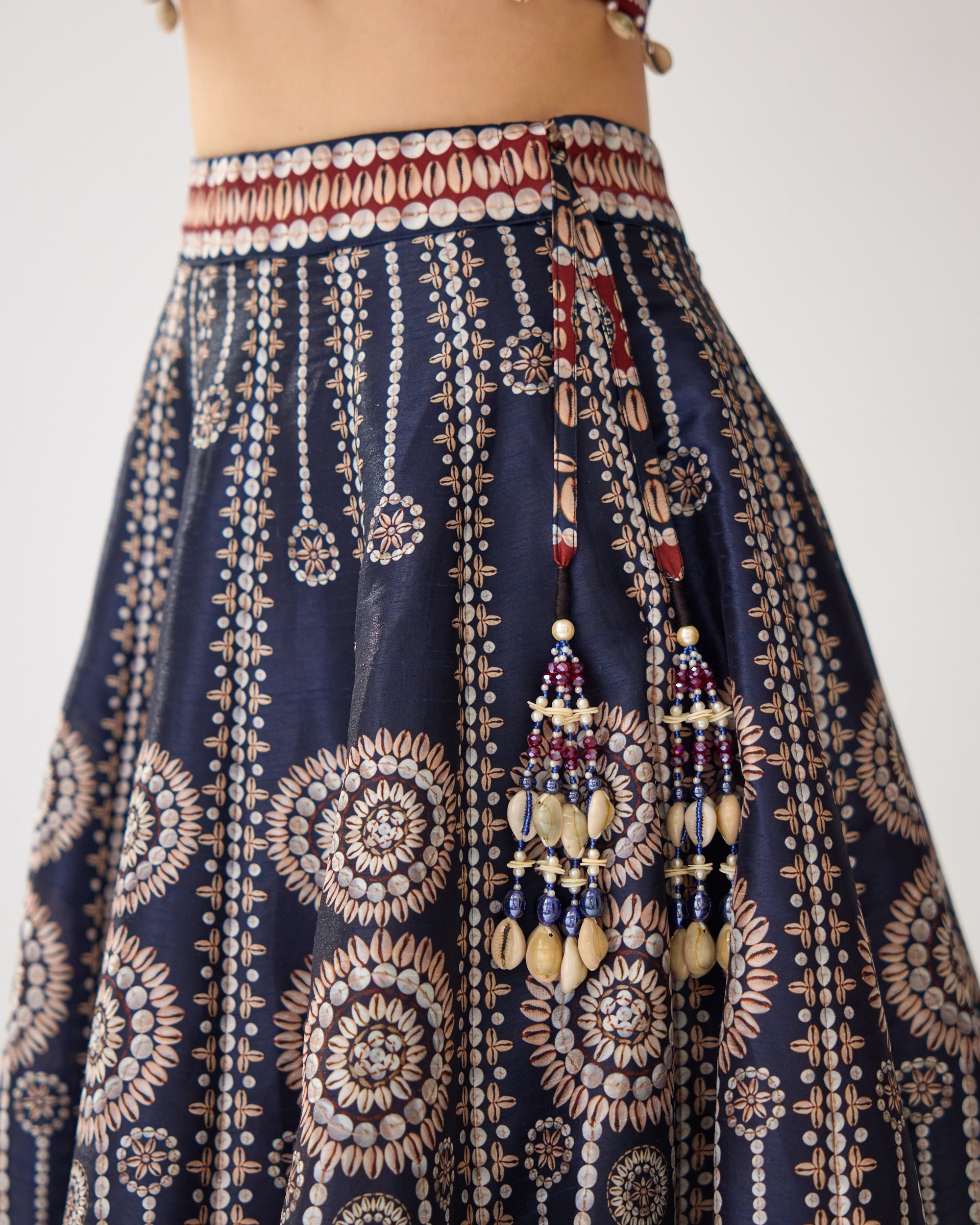 Zohra : Leela - Navy/Red