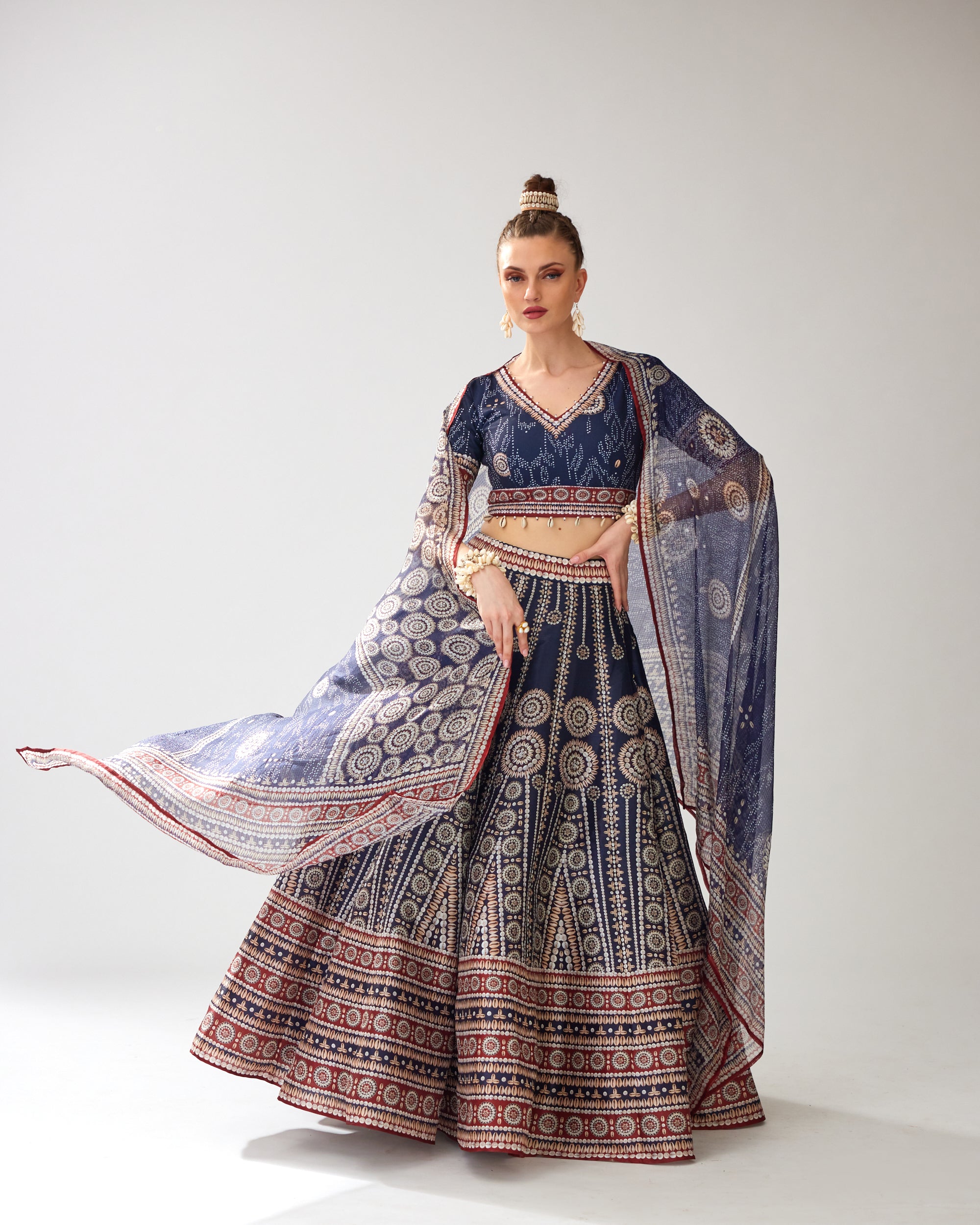 Zohra : Leela - Navy/Red