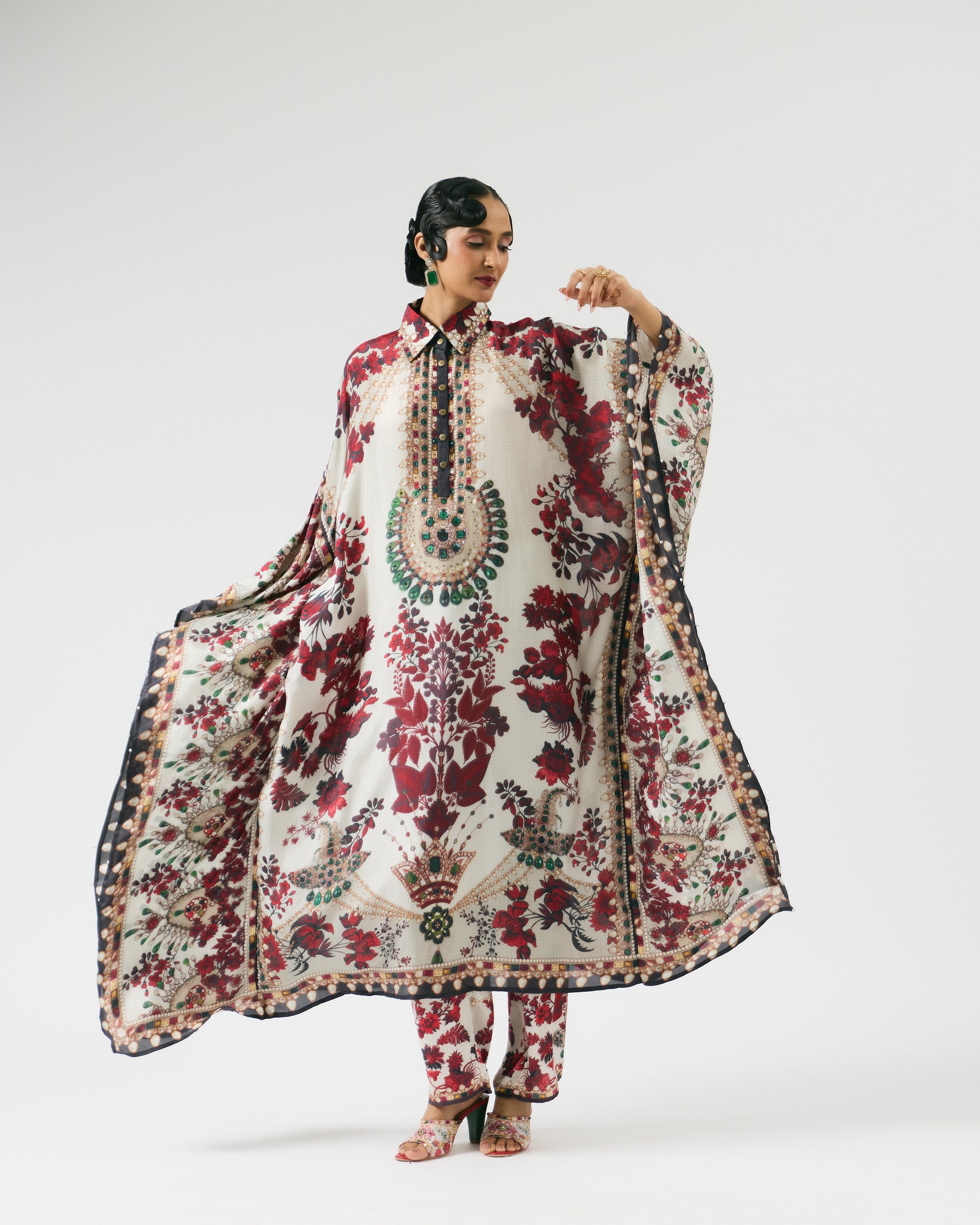 Nizam : Sharifa - Ivory/Red
