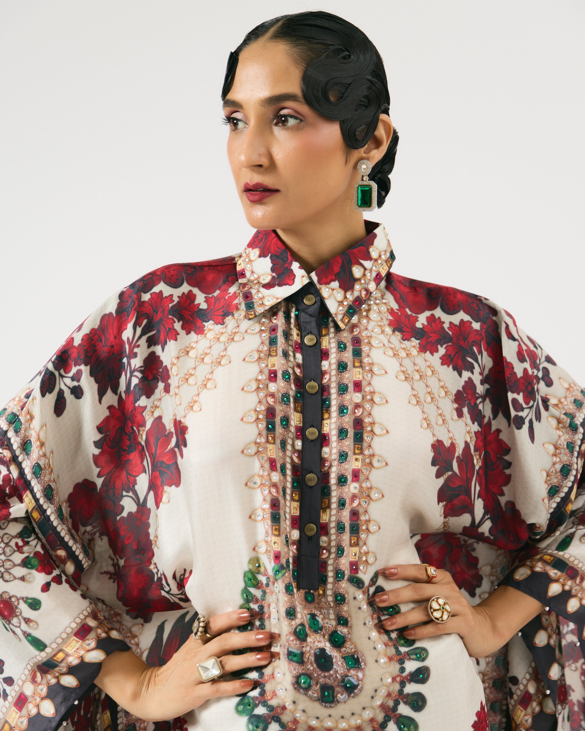 Nizam : Sharifa - Ivory/Red