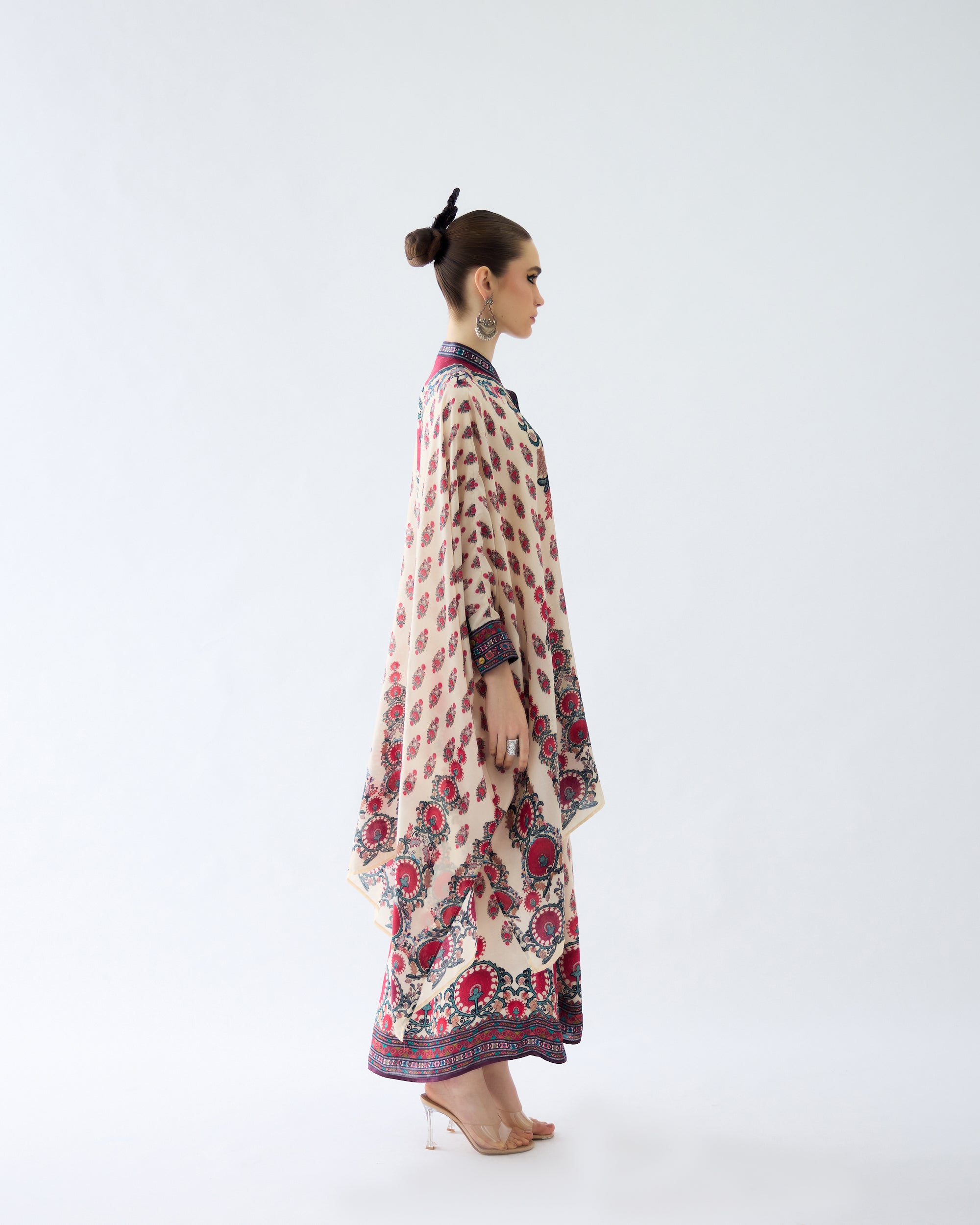Bukhara : Dakota/Surilee - Maroon