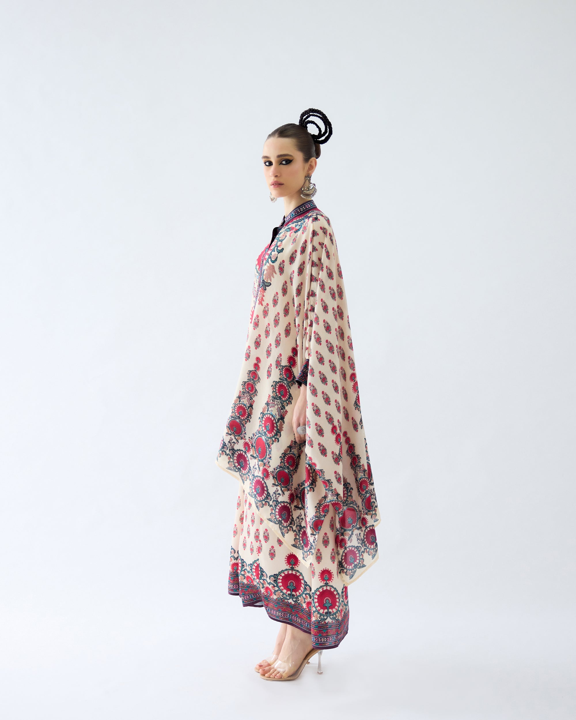 Bukhara : Dakota/Surilee - Maroon
