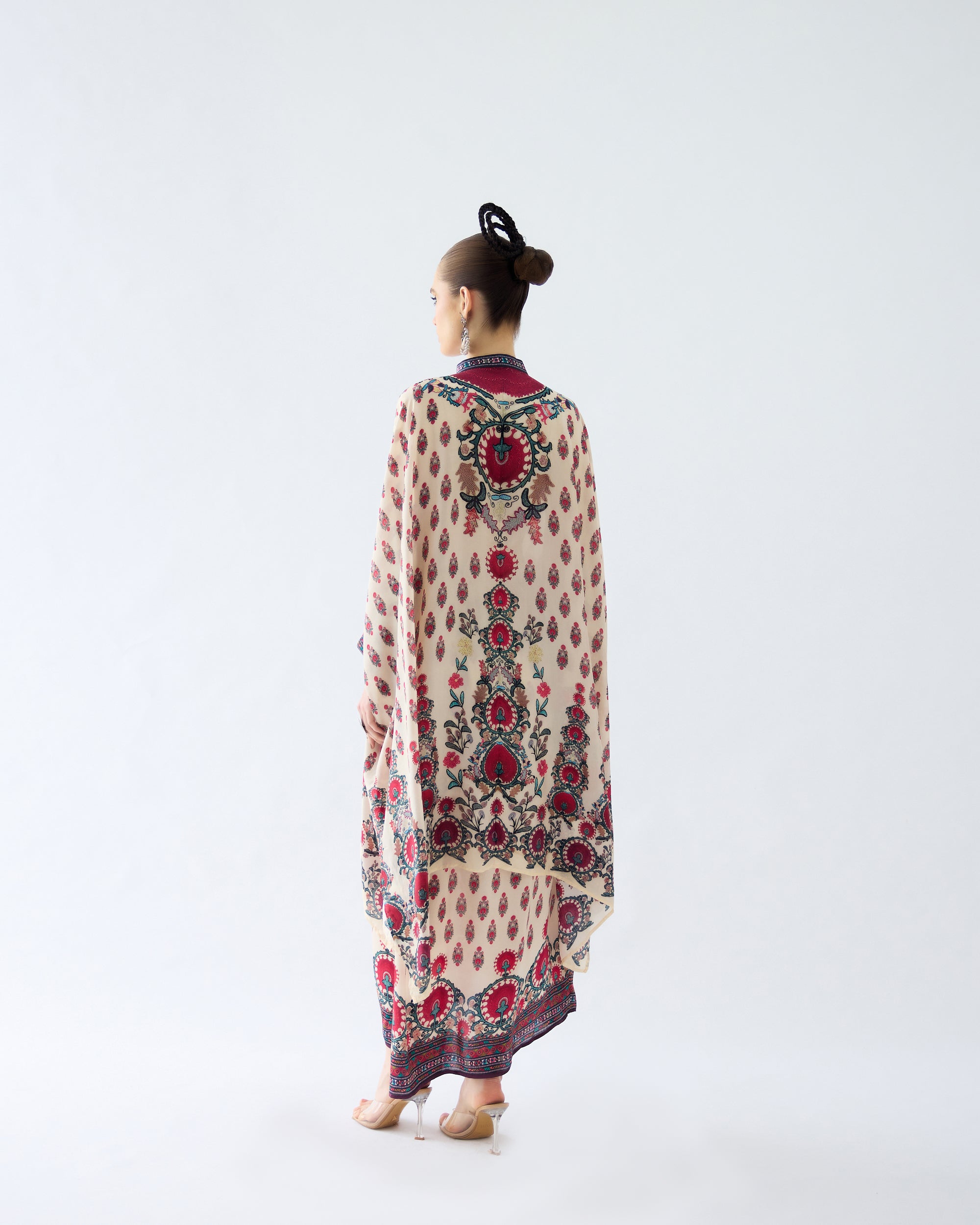 Bukhara : Dakota/Surilee - Maroon