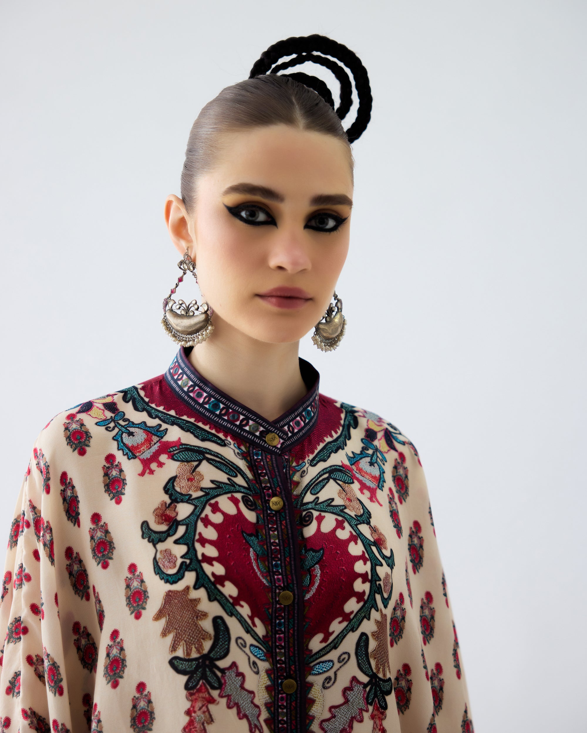 Bukhara : Dakota/Surilee - Maroon