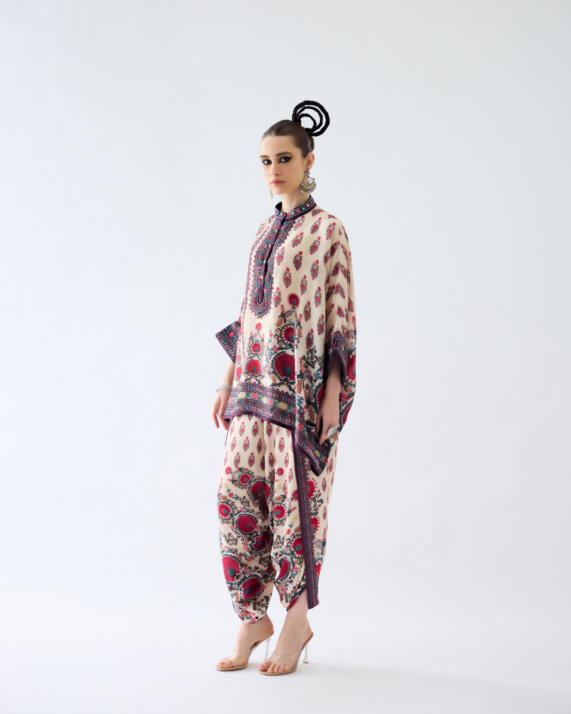 Bukhara : Chanel/Sonth - Maroon