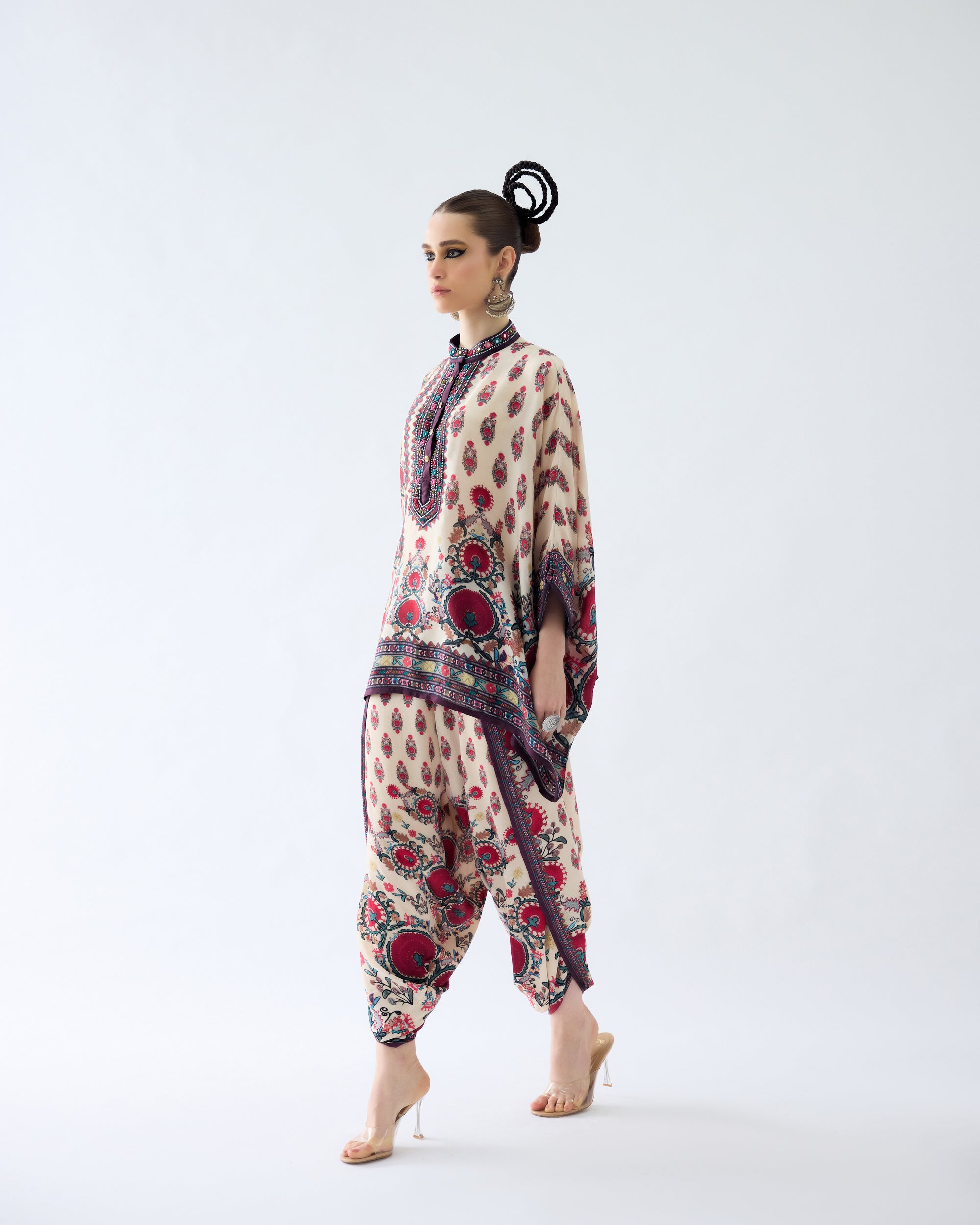 Bukhara : Chanel/Sonth - Maroon