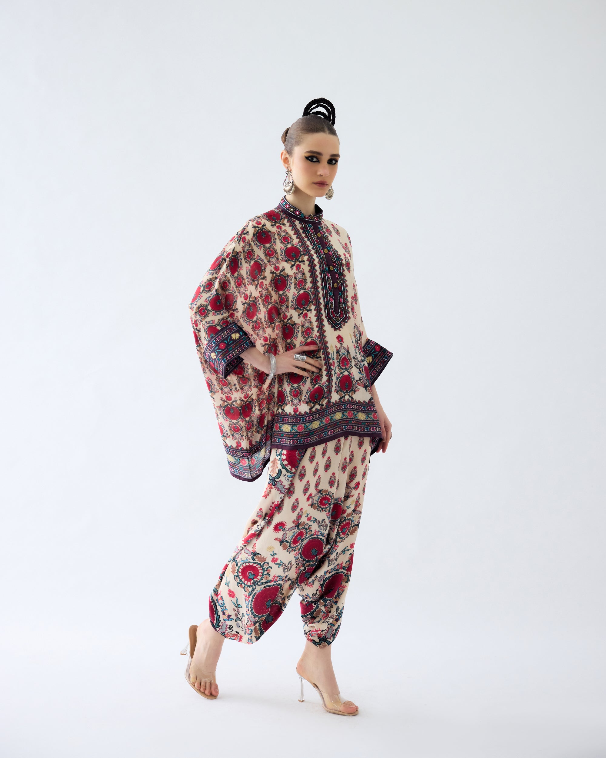 Bukhara : Chanel/Sonth - Maroon