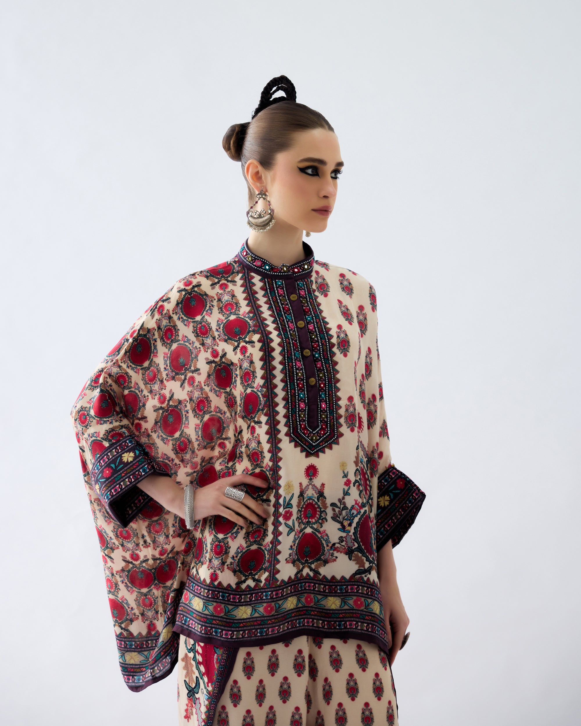 Bukhara : Chanel/Sonth - Maroon