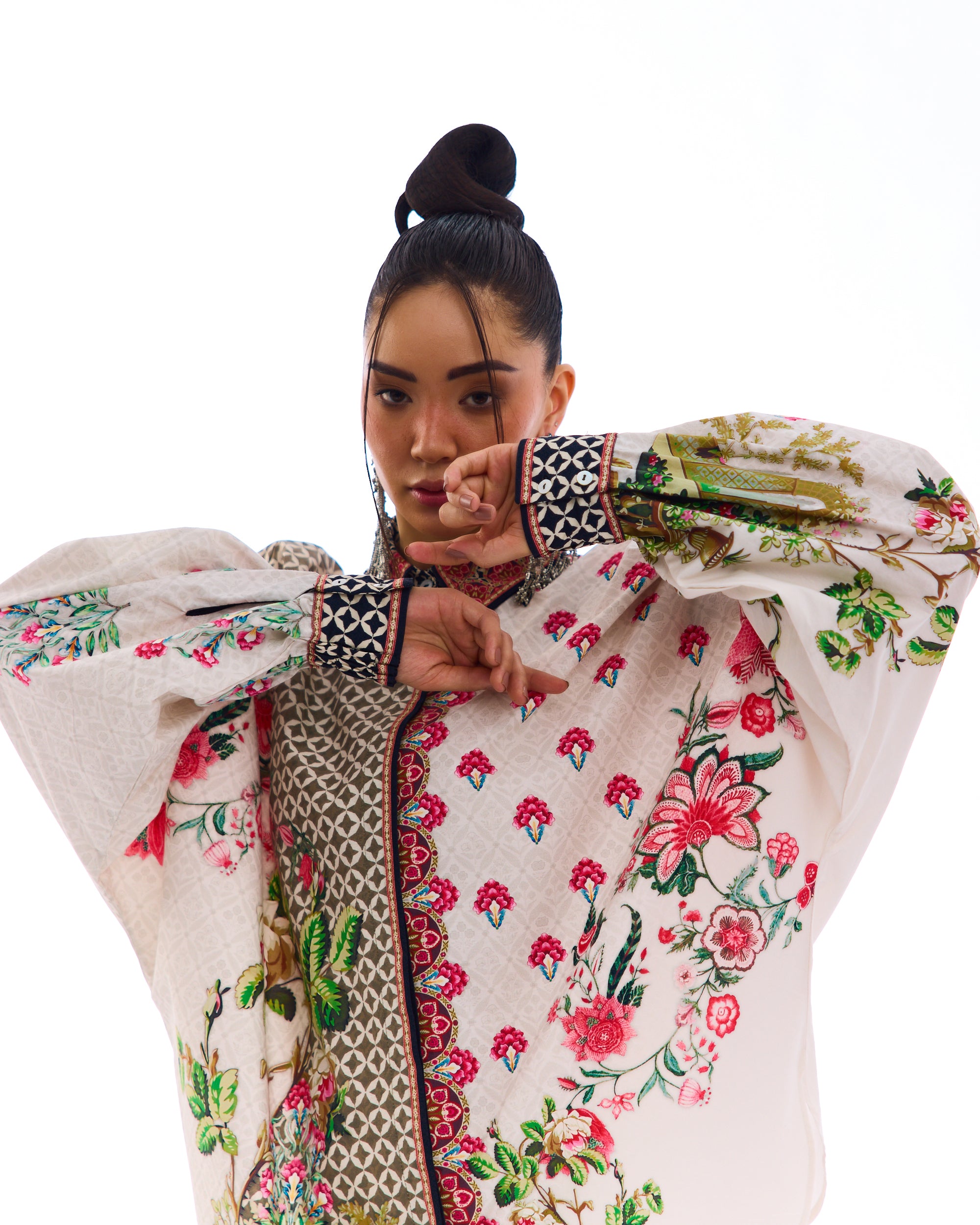 J'adore : Faiza - Ivory/Coral