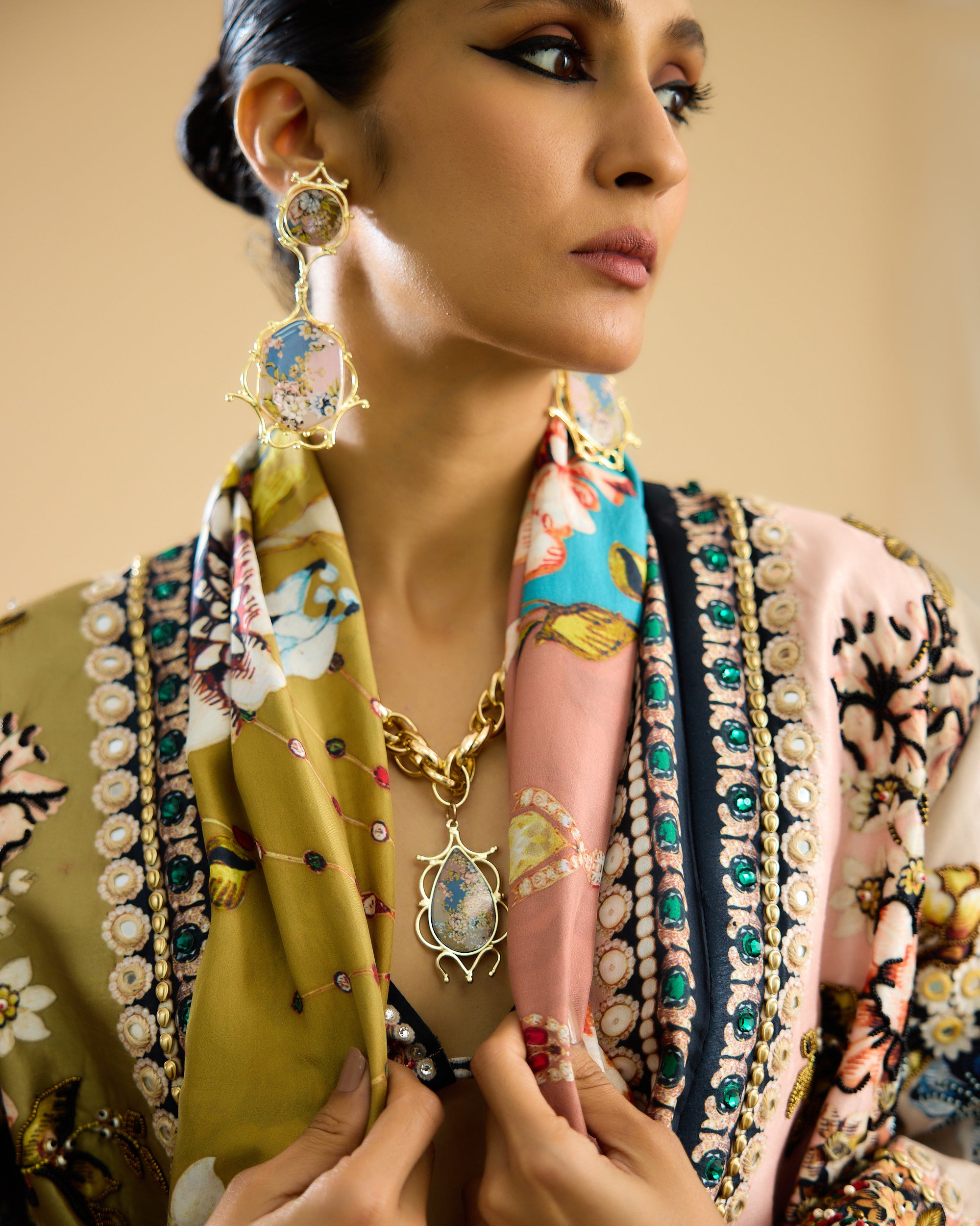 Nizam : Vagma - Ivory/Peach