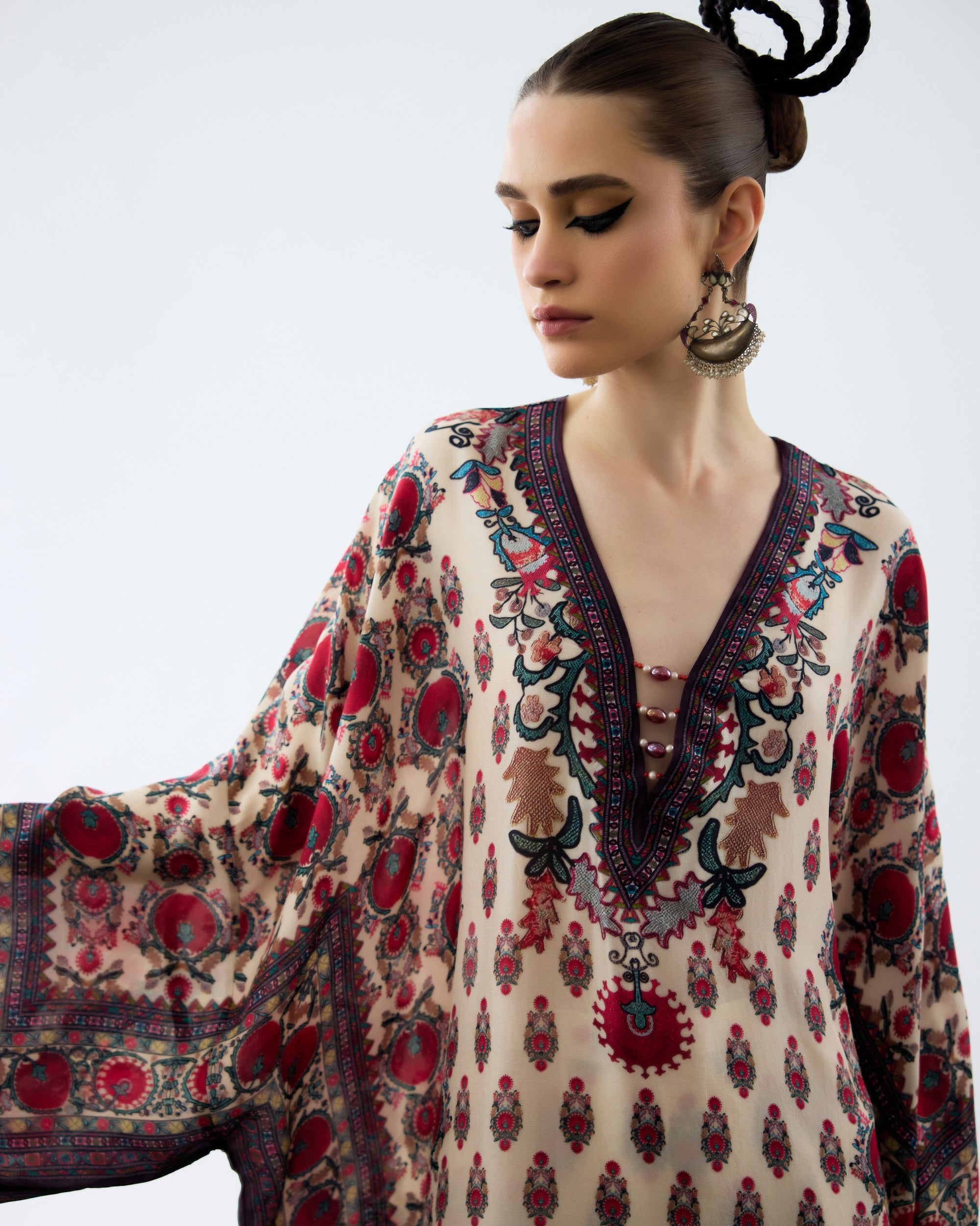 Bukhara : Ghufrina - Maroon