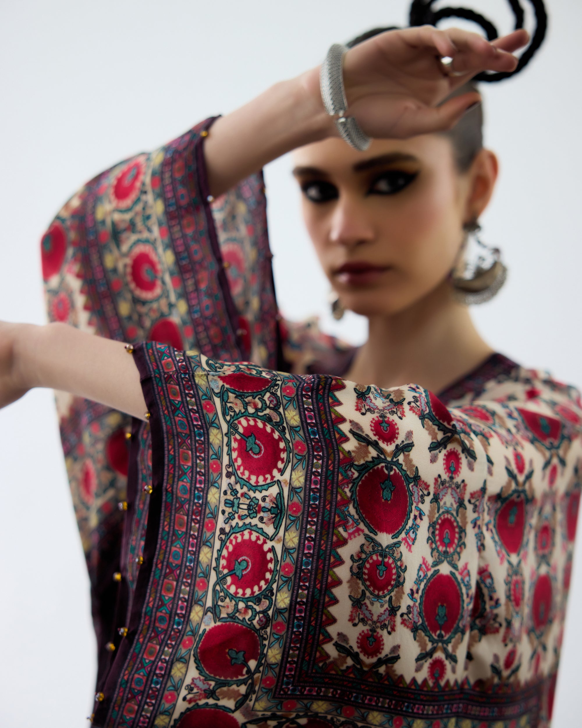 Bukhara : Ghufrina - Maroon