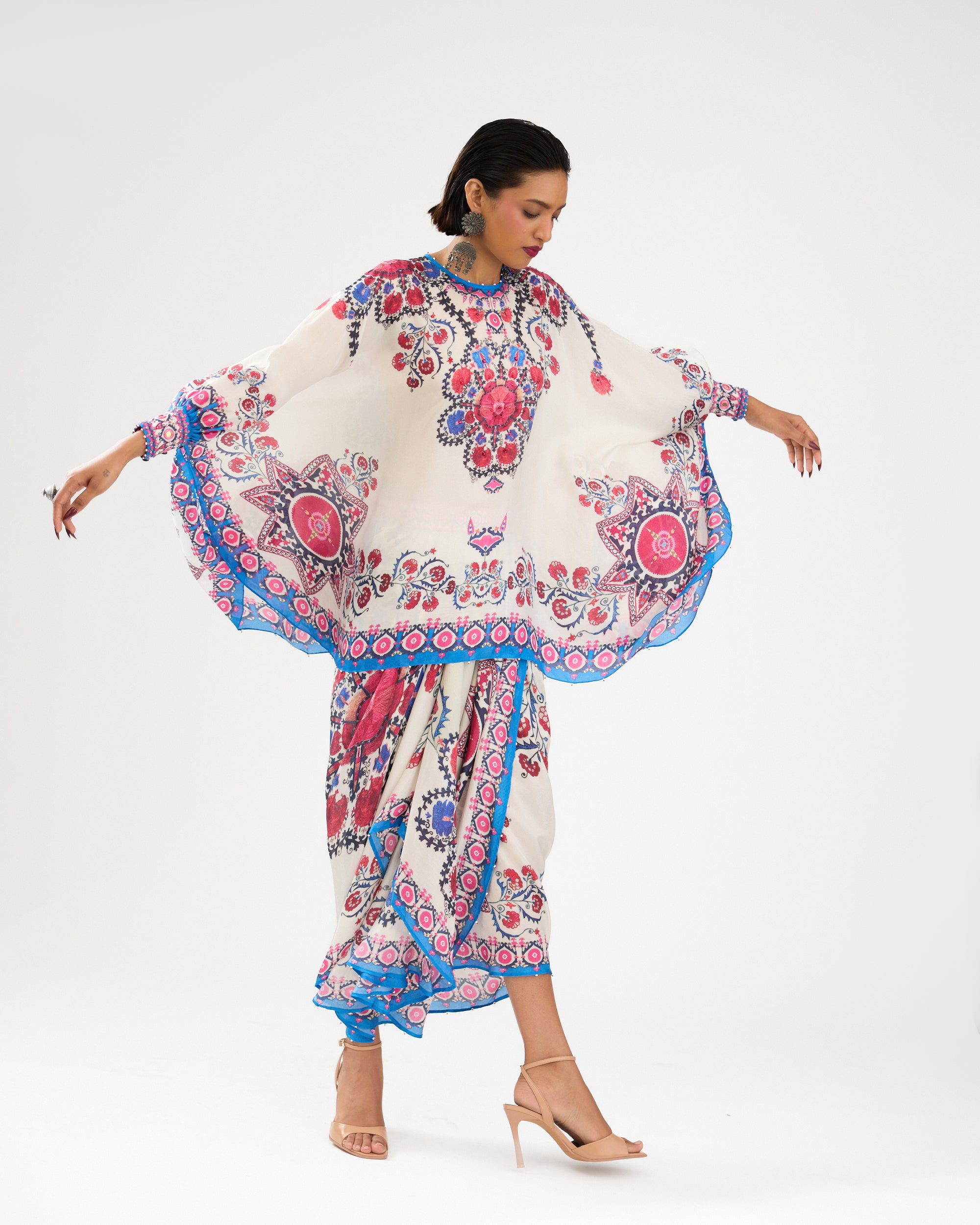 A Bukhara Summer : Colette - Ivory/Blue