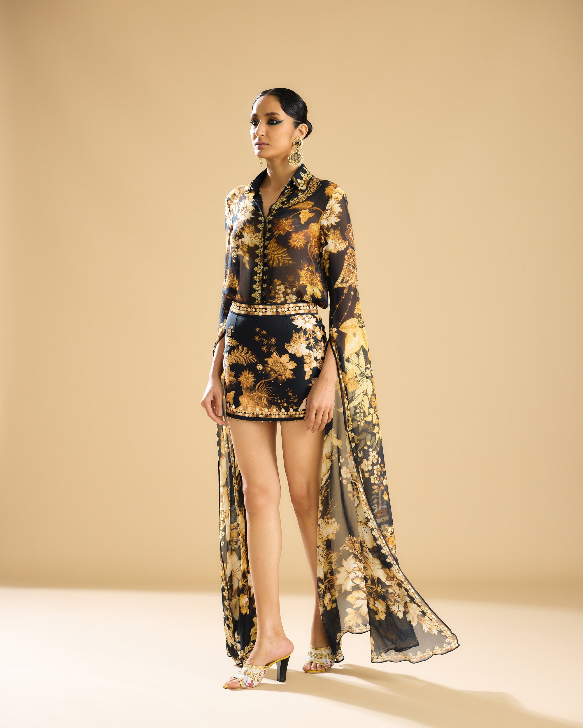 Nizam : Maaya - Black/Gold