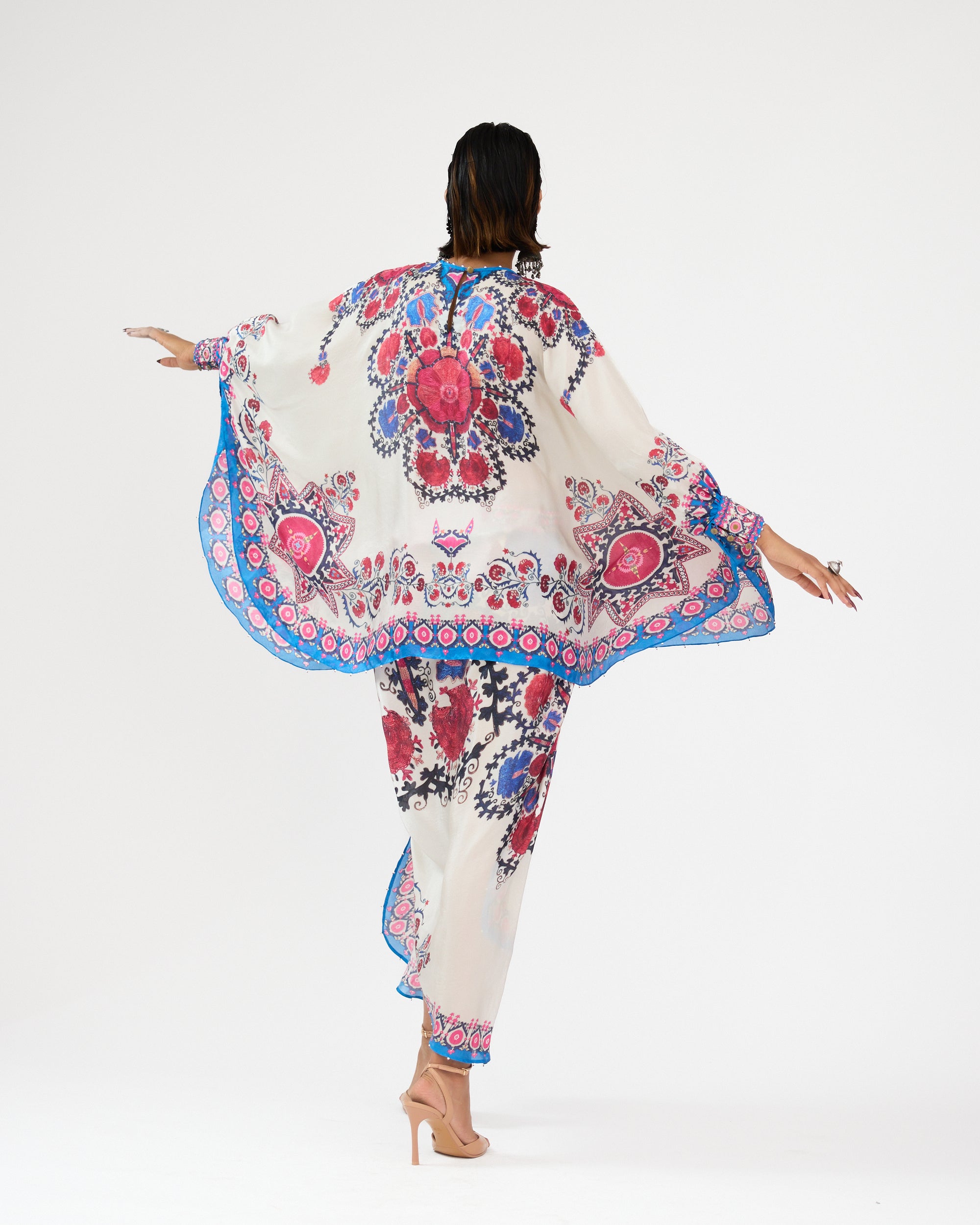A Bukhara Summer : Colette - Ivory/Blue