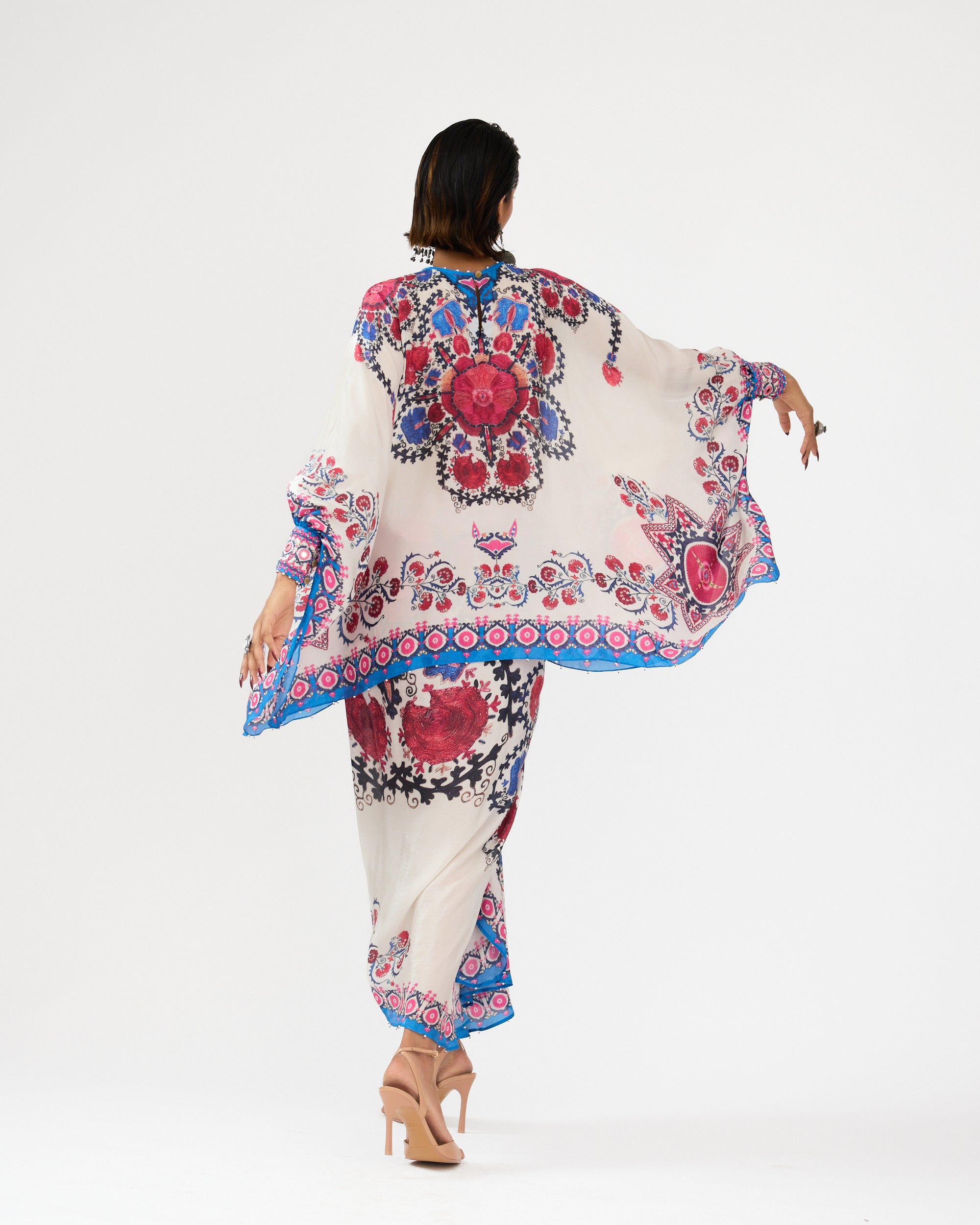 A Bukhara Summer : Colette - Ivory/Blue