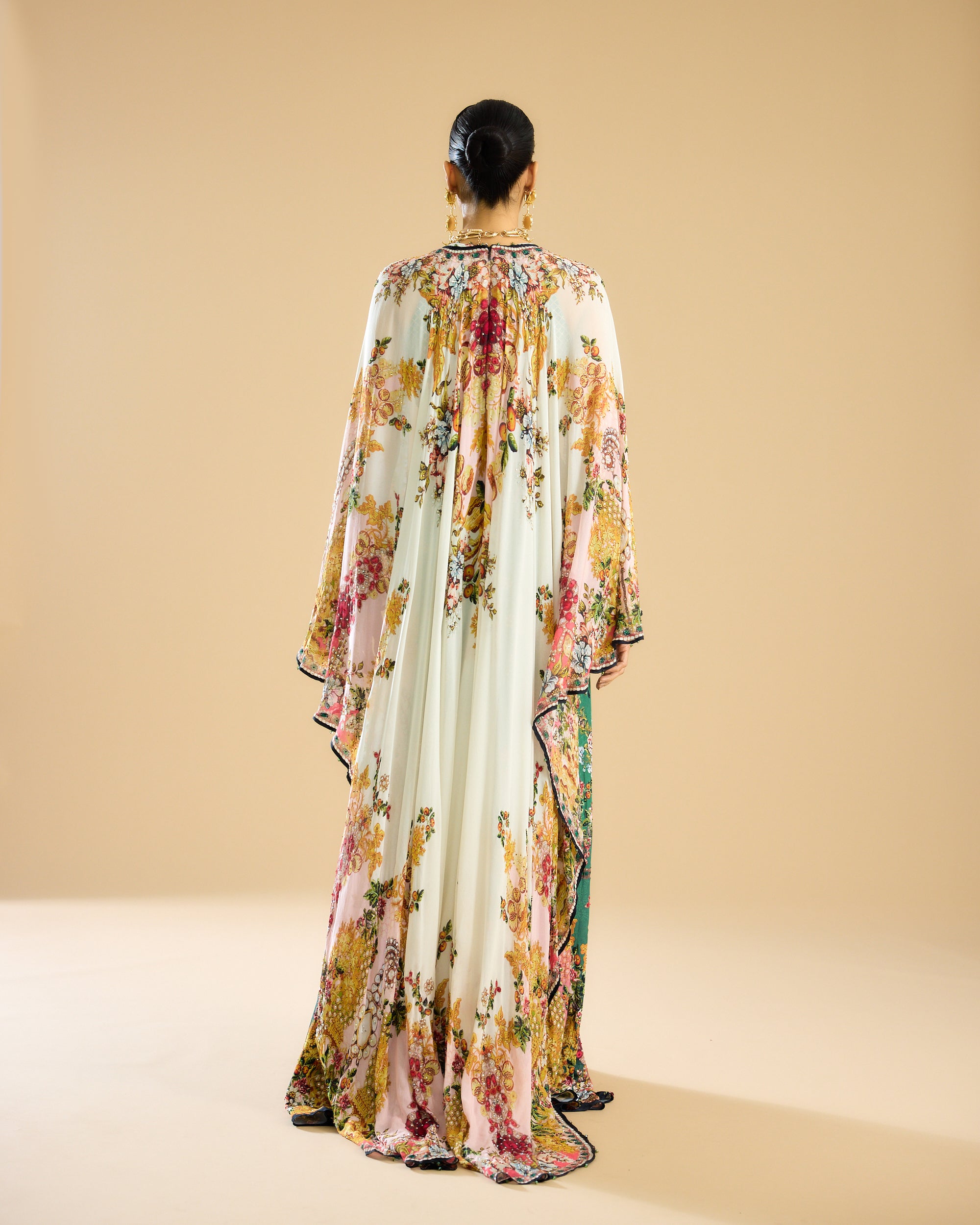 Nizam : Camilla - Ivory/Peach